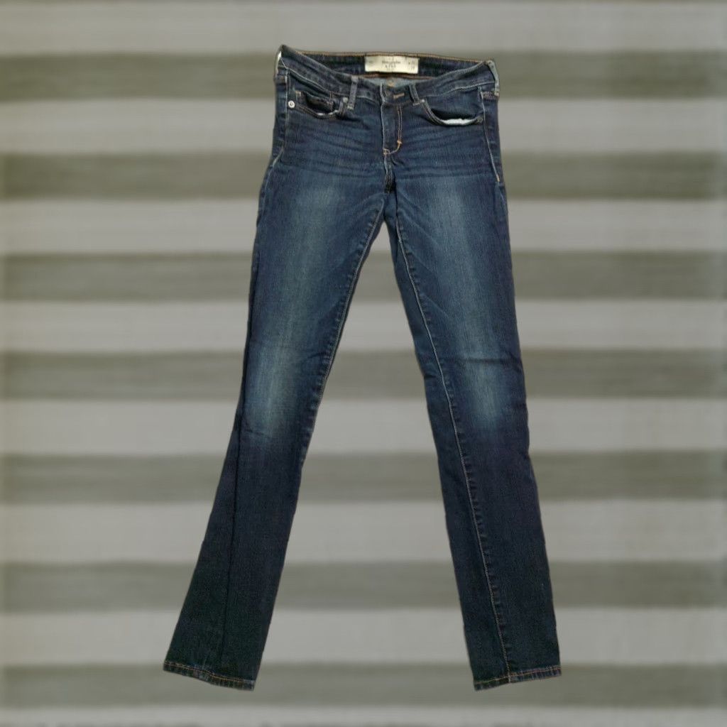 Abercrombie & Fitch Abercrombie & Fitch Jeans Medium Wash Distressed Skinny High Rise 26 X 29 Womens Vintage 90s Love Preppy Blue Cotton Elastane Regular Rise Jeans Women Size 26" / US 2 / IT 38 - 1 Thumbnail