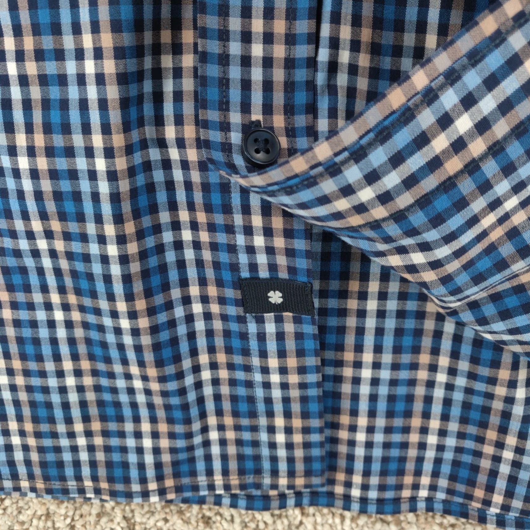Lucky Brand Lucky Brand Shirt Mens XL Blue Plaid Button-Up Easy Care Pockets Classic Fit Long Sleeve Tailored Size US XL / EU 56 / 4 - 5 Thumbnail