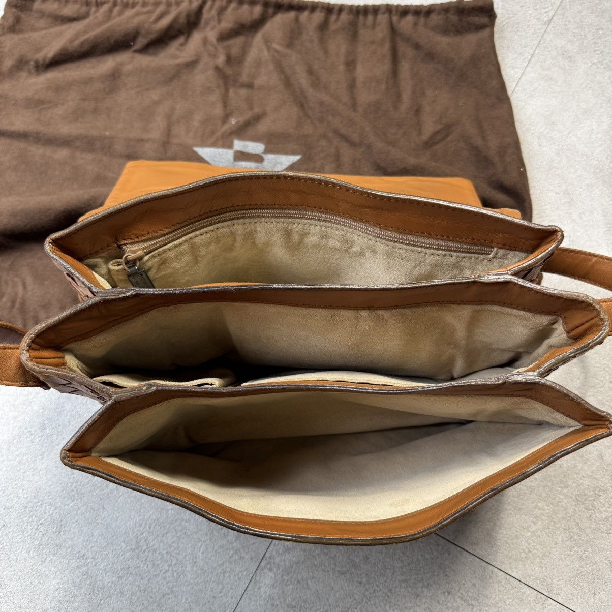 Bottega Veneta Bottega Veneta Intrecciato Brown Shoulder Bag Size ONE SIZE - 6 Thumbnail