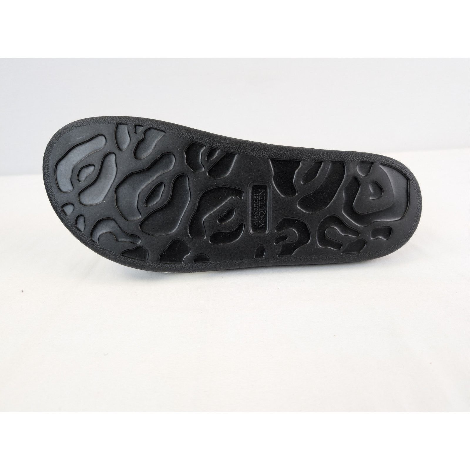 Alexander McQueen o1rshd1 Sandal Rubber Slider Logo Slippers in Black 41 Size US 8 / EU 41 - 12 Thumbnail
