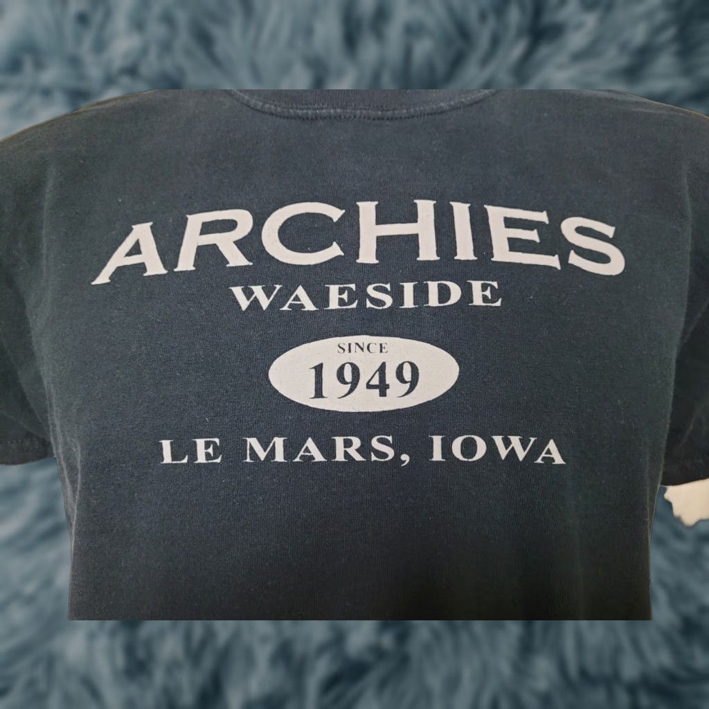 Gildan Archies Waeside Chophouse Steakhouse Restaurant Bar T Shirt Large Le Mars IA Gildan 100% Cotton Black Short Sleeve Round Neck Mens T-Shirt Size US L / EU 52-54 / 3 - 1 Thumbnail