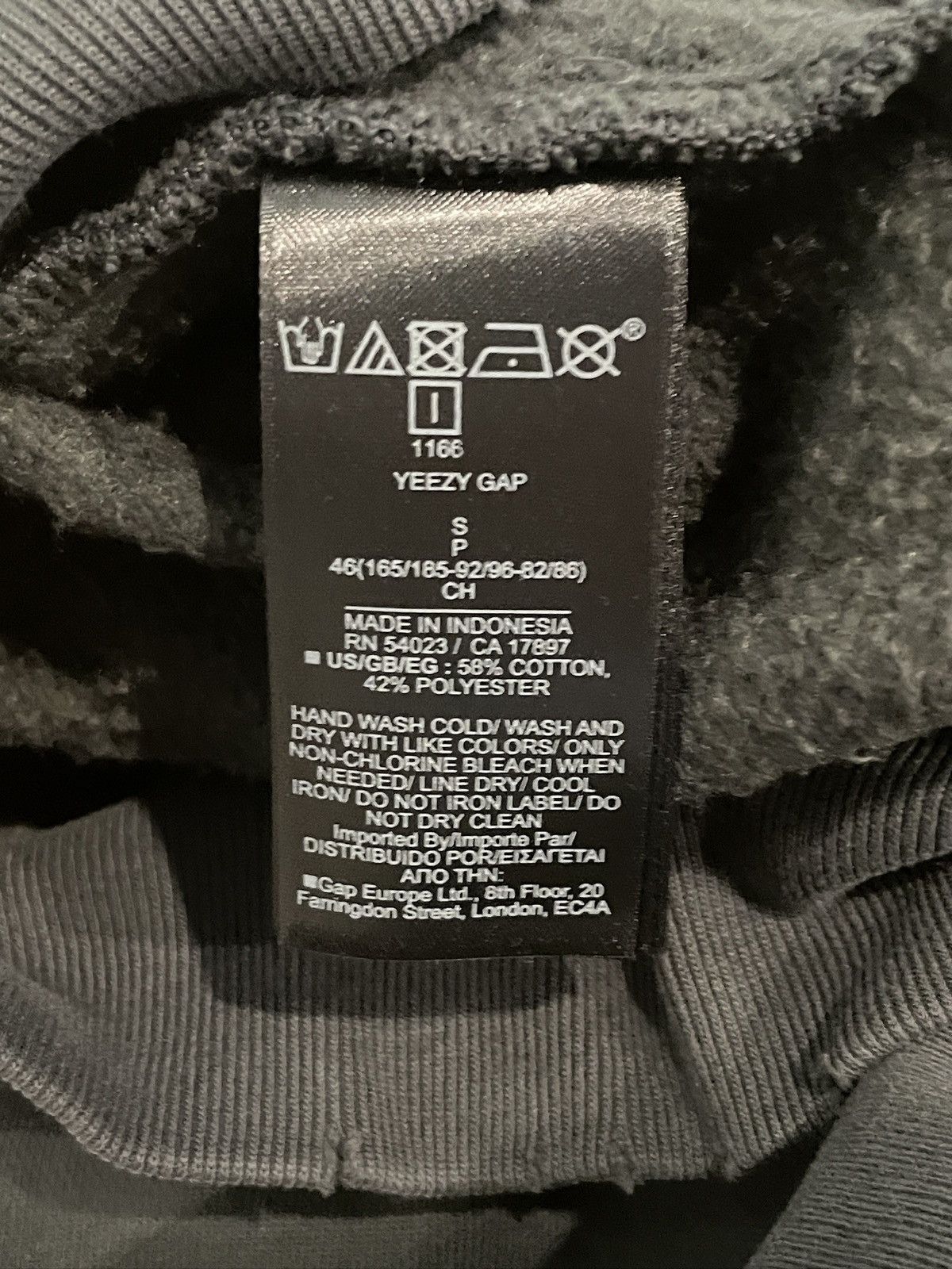 Balenciaga × Gap × Kanye West Yeezy Gap Balenciaga High Neck Distressed Mockneck Sweater Size US S / EU 44-46 / 1 - 6 Thumbnail