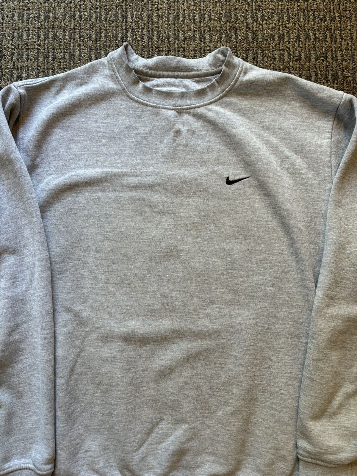 Nike × Vintage Vintage Y2K Nike Crewneck Grey Size US M / EU 48-50 / 2 - 2 Thumbnail