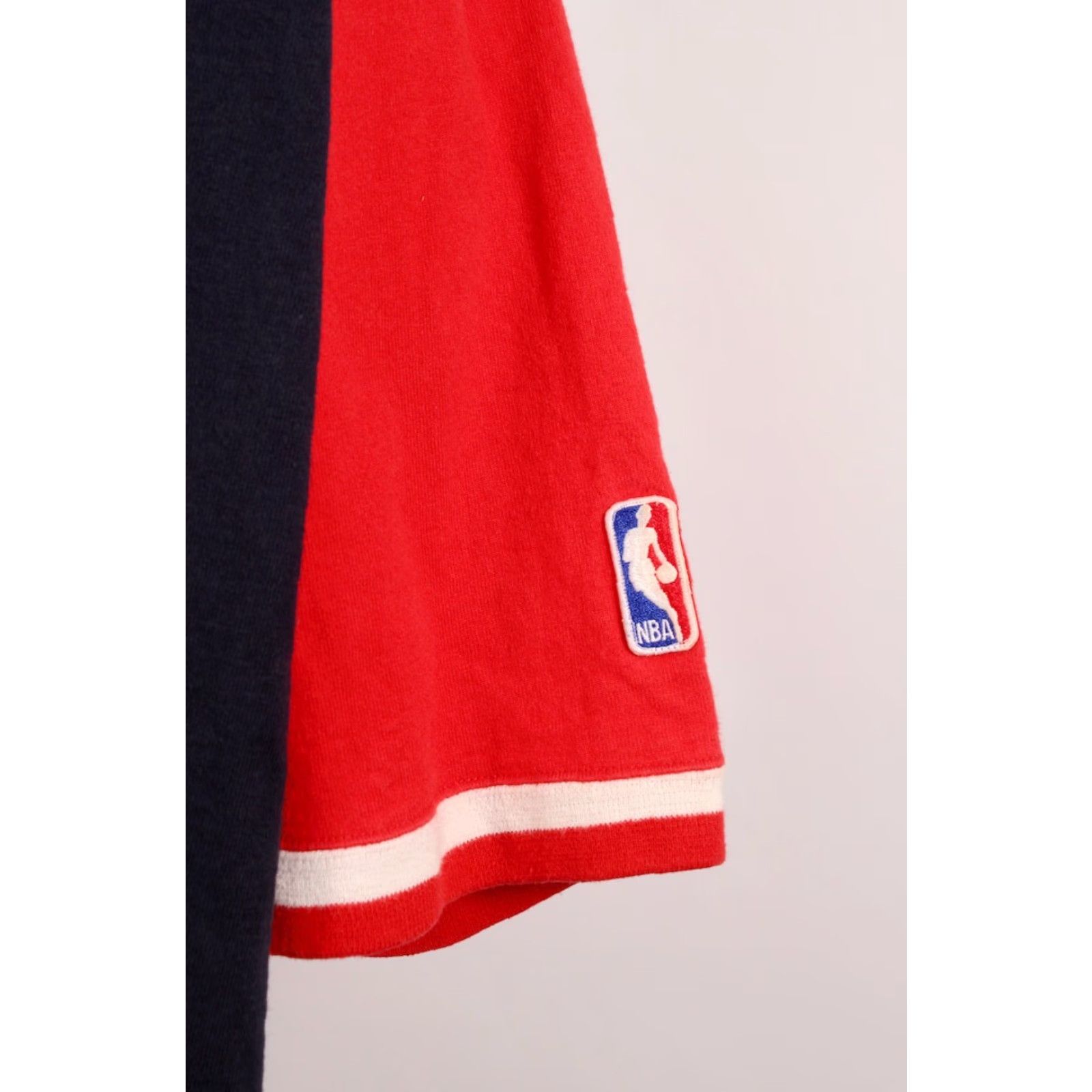 Champion VINTAGE Champion Houston Rockets Shooting Shirt Mens L Blue 90s NBA Tshirt Shirt Graphics Size US L / EU 52-54 / 3 - 8 Thumbnail