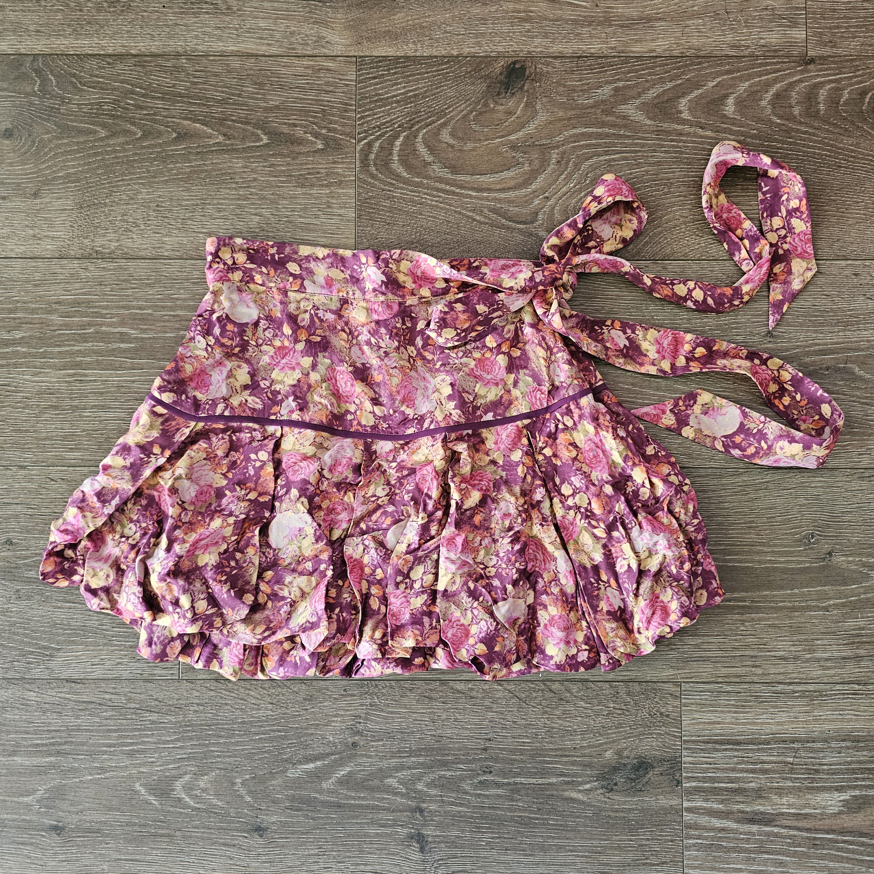 LoveShackFancy Love Shack Fancy Purple Floral Ruffle Bubble Mini Skirt Size 27" / US 4 / IT 40 - 1 Thumbnail