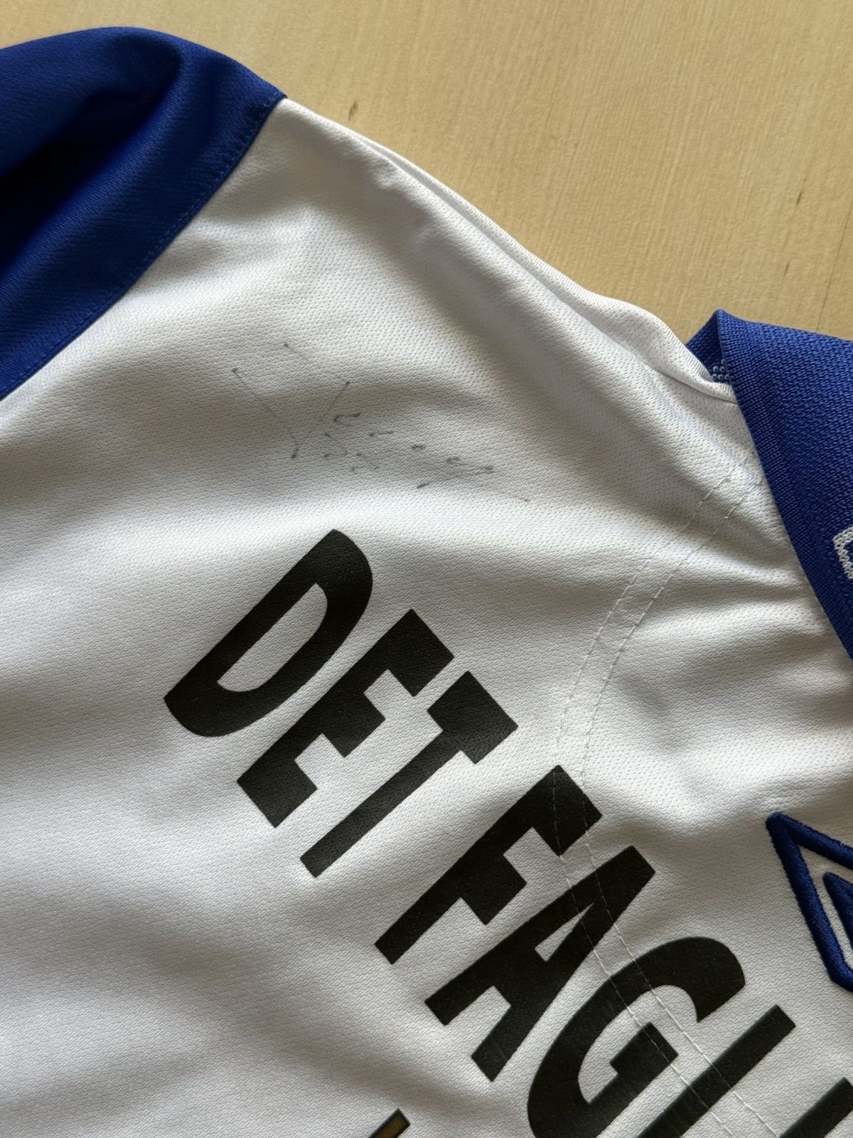 Umbro 2013-14 Umbro FC Esbjerg forenede 22 Fellah signature jersey Size US S / EU 44-46 / 1 - 6 Thumbnail