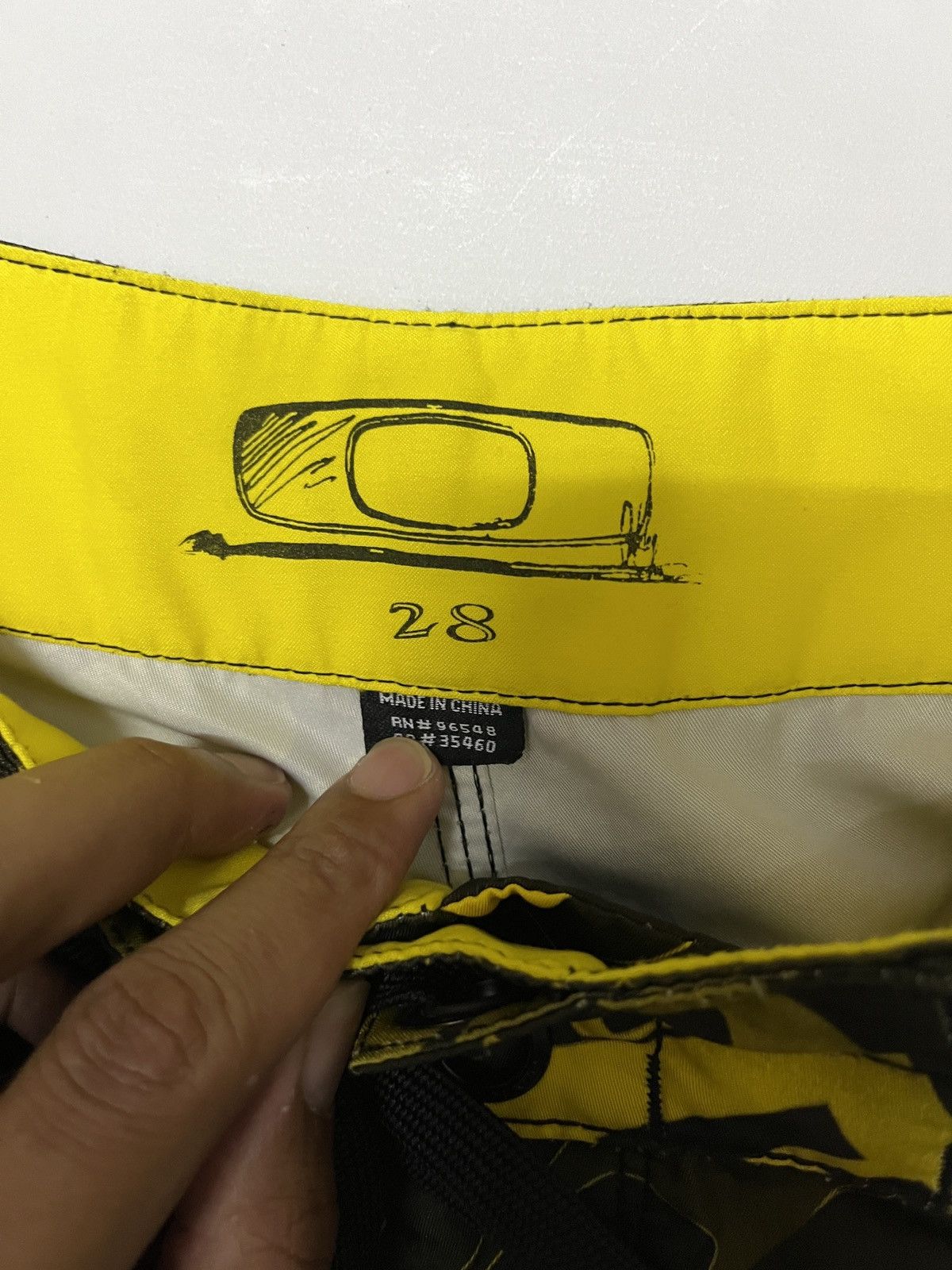 Oakley × Vintage Vintage Oakley Monogram Shorts Size US 31 - 6 Thumbnail