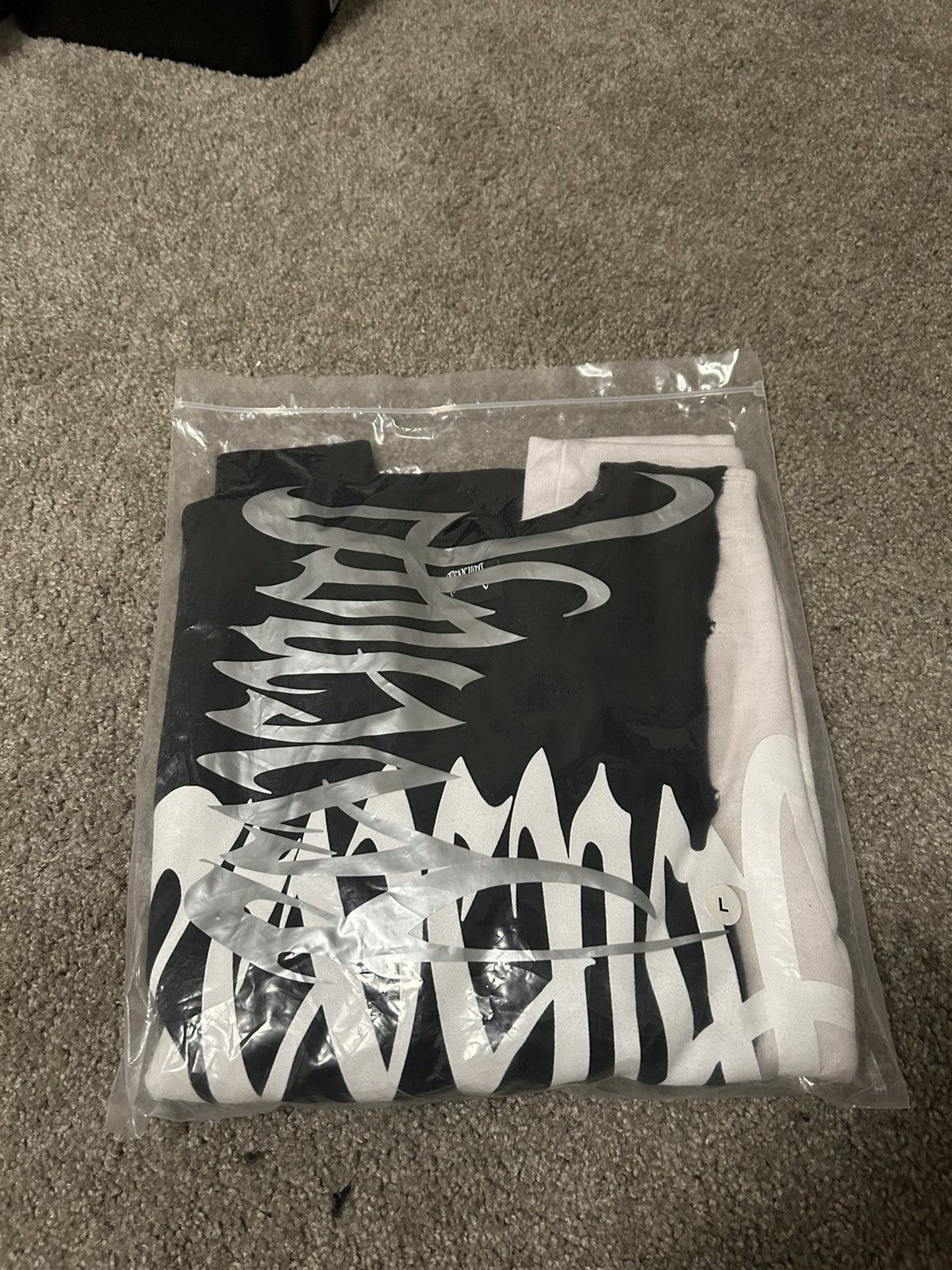 Revenge Revenge Split Dye Crewneck Arch Logo Size US L / EU 52-54 / 3 - 1 Preview