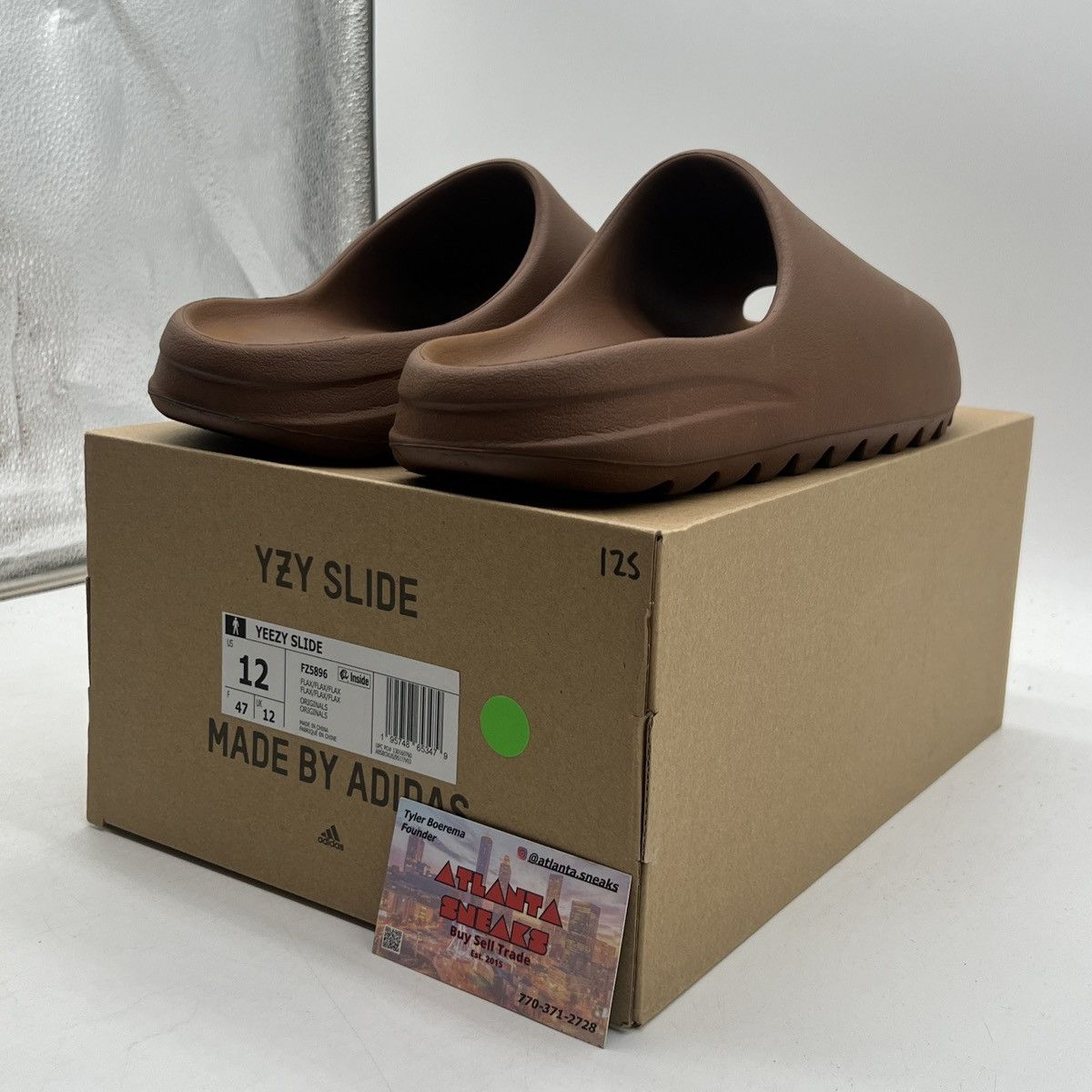 Adidas Yeezy slides flax Size US 12 / EU 45 - 5 Thumbnail