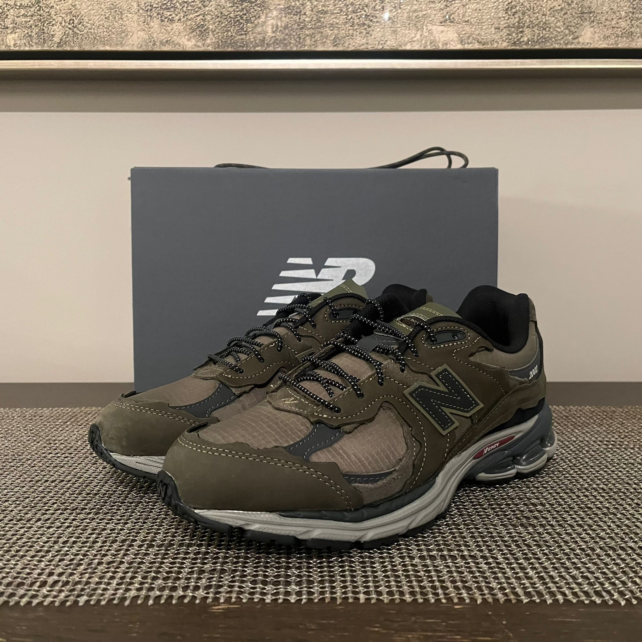 New Balance 2002 Protection Pack Sneakers in Khaki Green Size US 9 / EU 42 - 3 Thumbnail