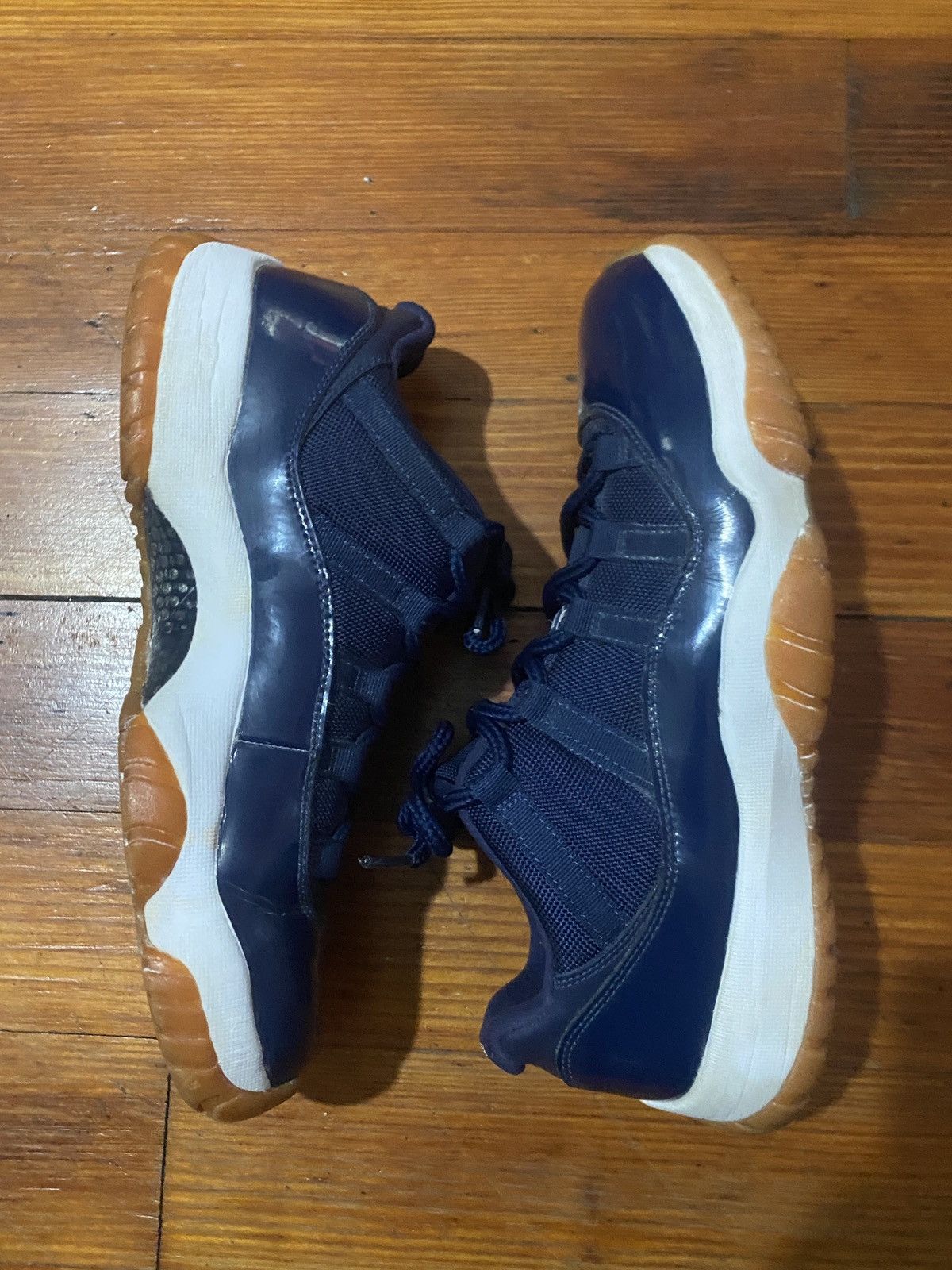 Jordan Brand Jordan 11 Low 2016 Size US 9 / EU 42 - 3 Thumbnail