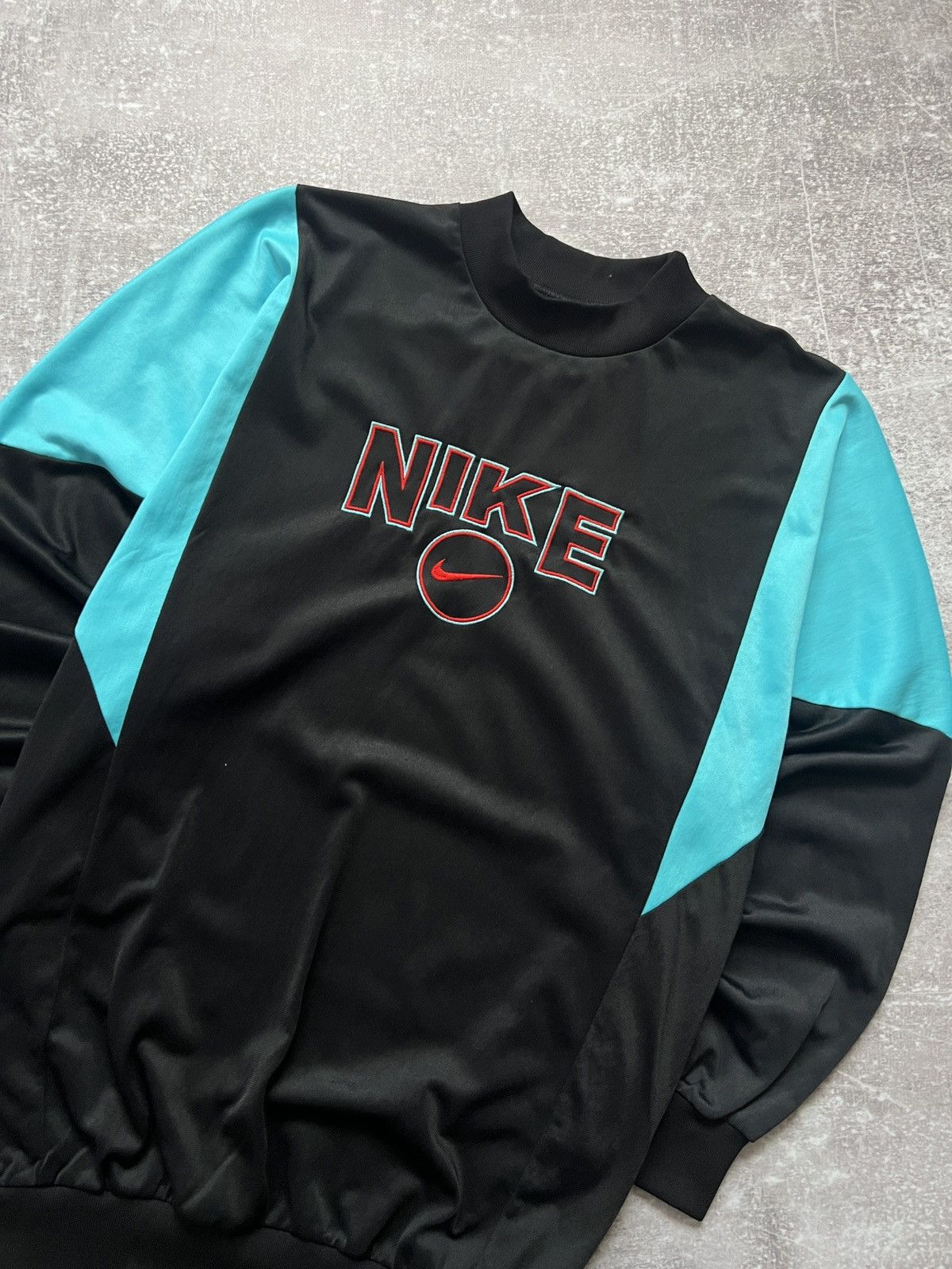 Nike Nike Vintage Sweatshirt Big Logo Japanese Avant Garde Y2K Size US S / EU 44-46 / 1 - 2 Thumbnail