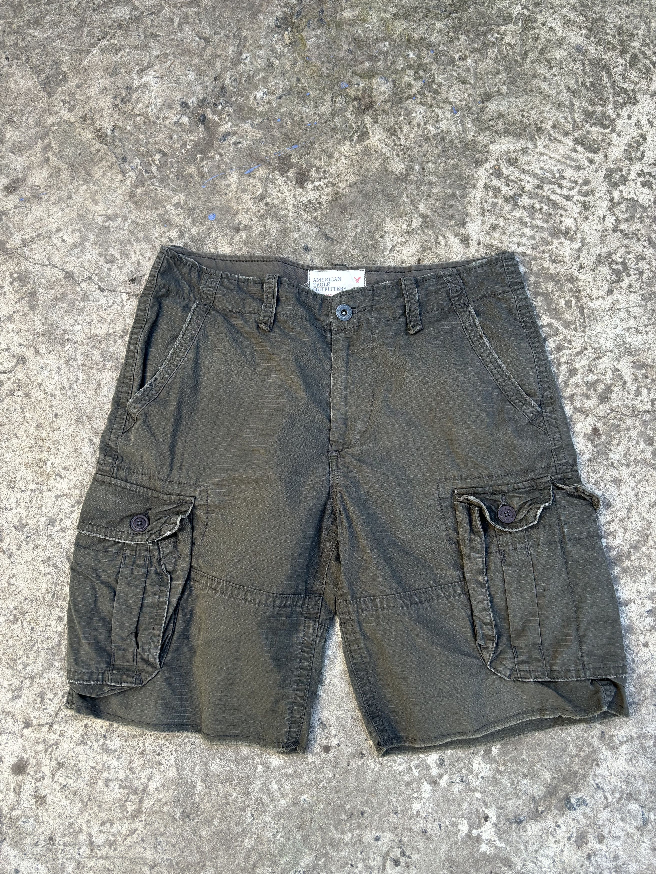 Japanese Brand Vintage Y2K Cargo Military Shorts Size US 32 / EU 48 - 1 Thumbnail