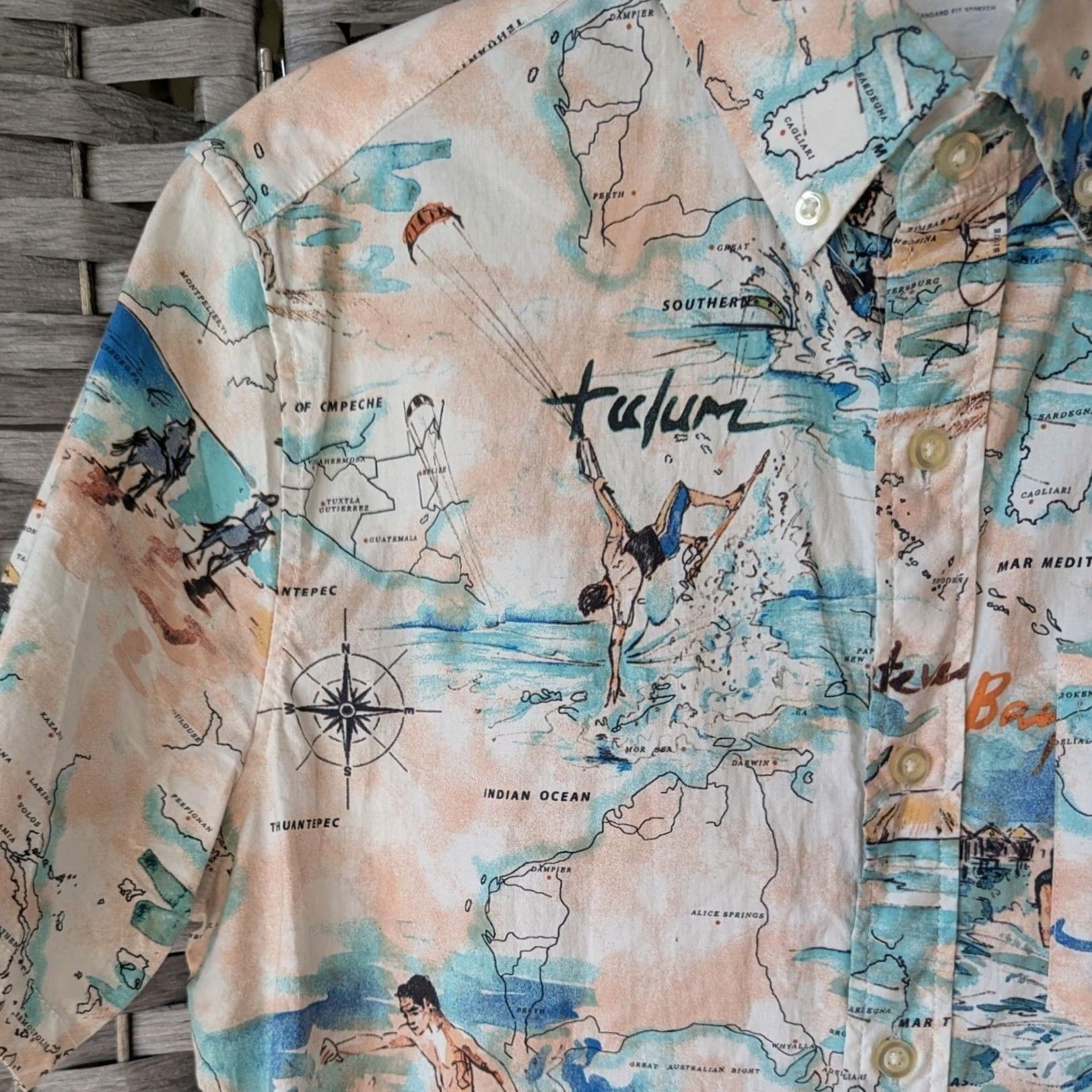 Gap GAP Mens Short Sleeve Button Down Shirt Travel Tulum Map Multicolor S Size US 29 - 3 Thumbnail