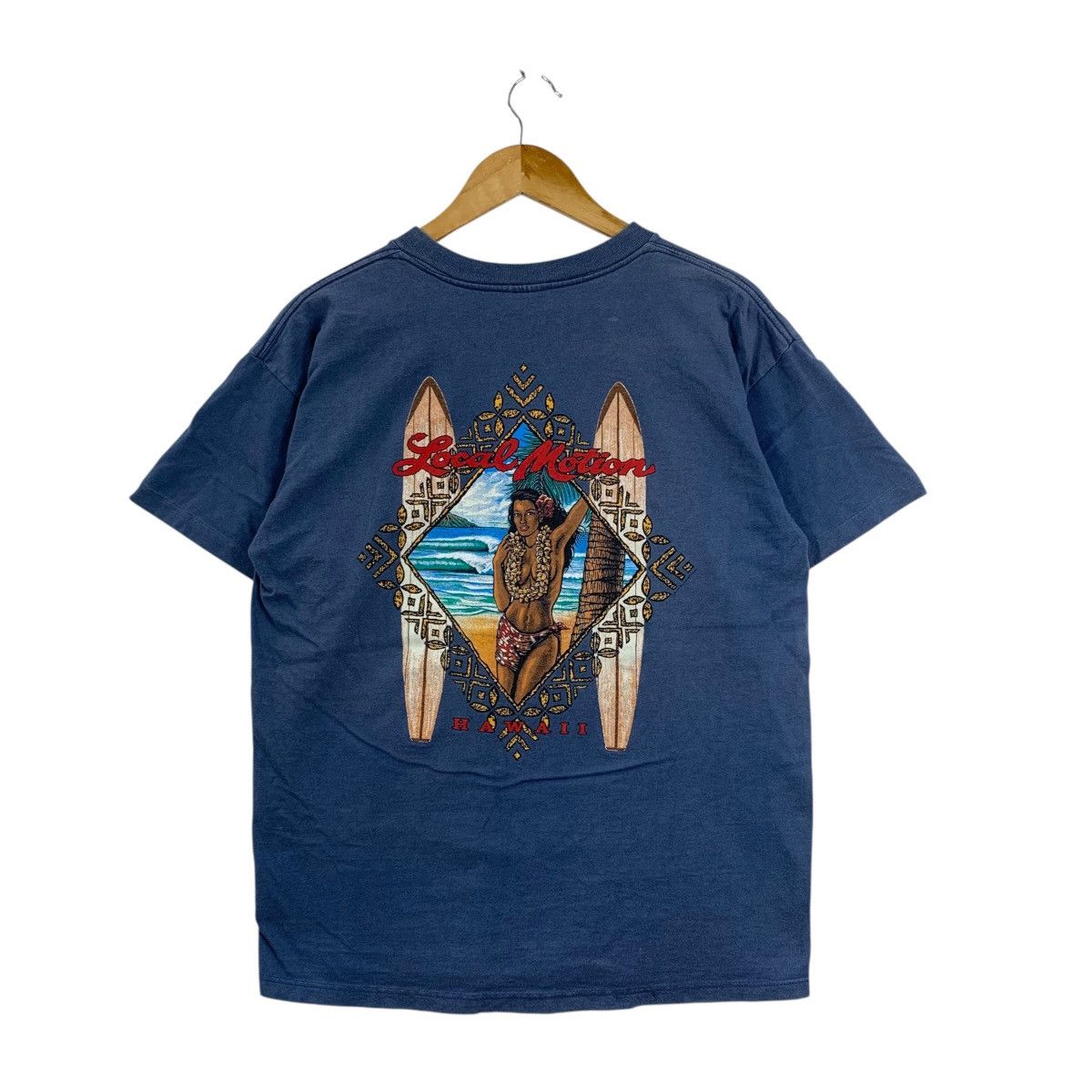 Vintage Vintage 90s LOCAL MOTION SURF Hawaii Hula Girl Usa Tshirt Size US L / EU 52-54 / 3 - 1 Thumbnail