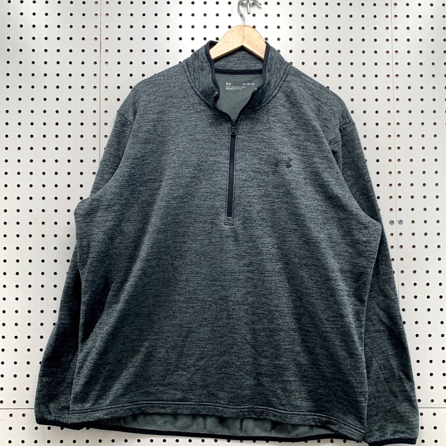 Under Armour Under Armour 1/4 Zip Pullover Sweatshirt Mens XL Loose Pullover 27x29 Gray Mock Neck Activewear Casual Pullover 1/4 Zip Mens XL Gray Size US XL / EU 56 / 4 - 2 Thumbnail