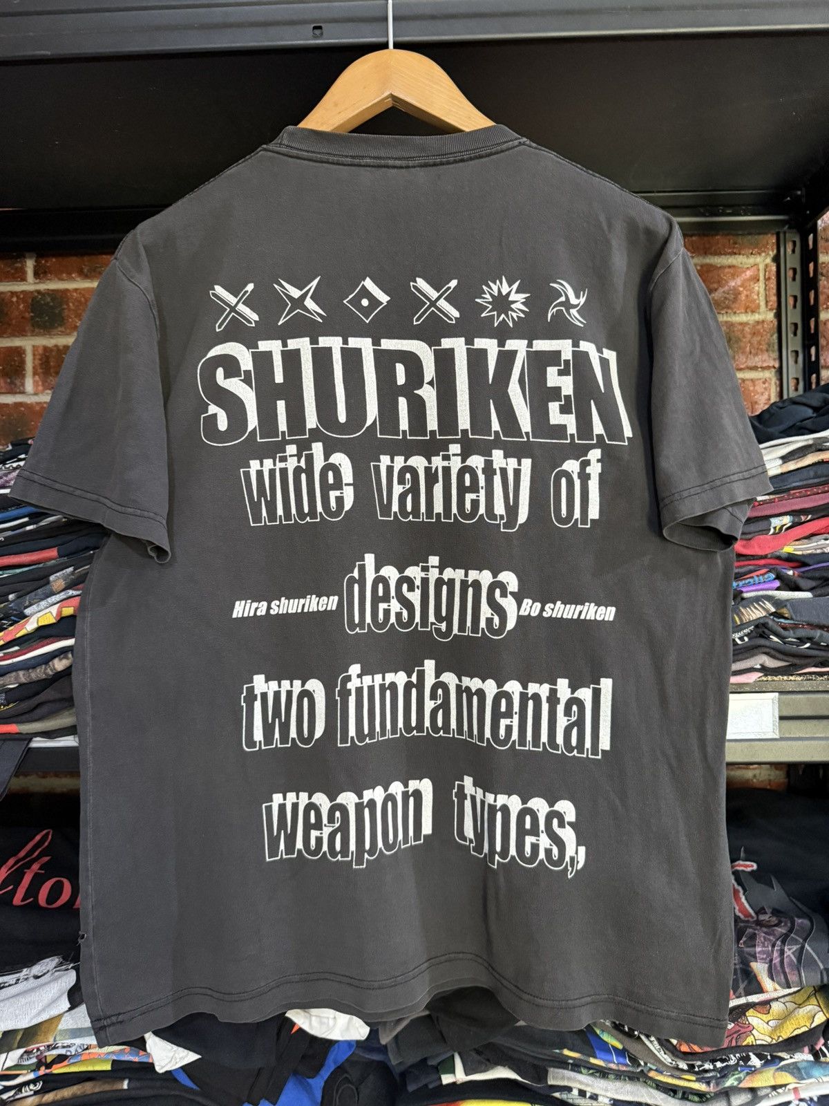 Anime Thrashed Vintage ShurikenThrowing Blade Weapon Sun Faded Tee Size US L / EU 52-54 / 3 - 2 Thumbnail
