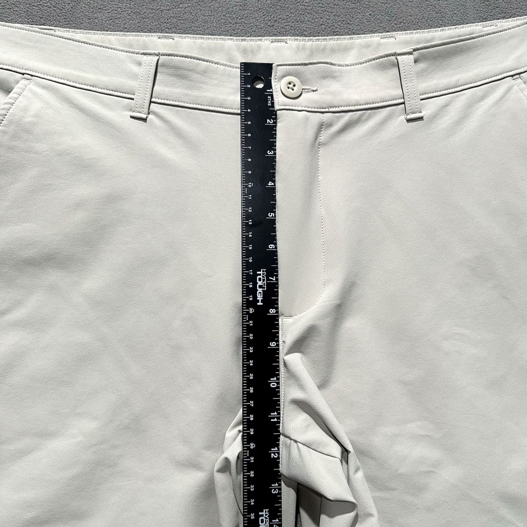 Under Armour Under Armour Shorts Mens 40 Beige Golf Stretch Athletic Performance Outdoor Gray Size US 40 / EU 56 - 7 Thumbnail