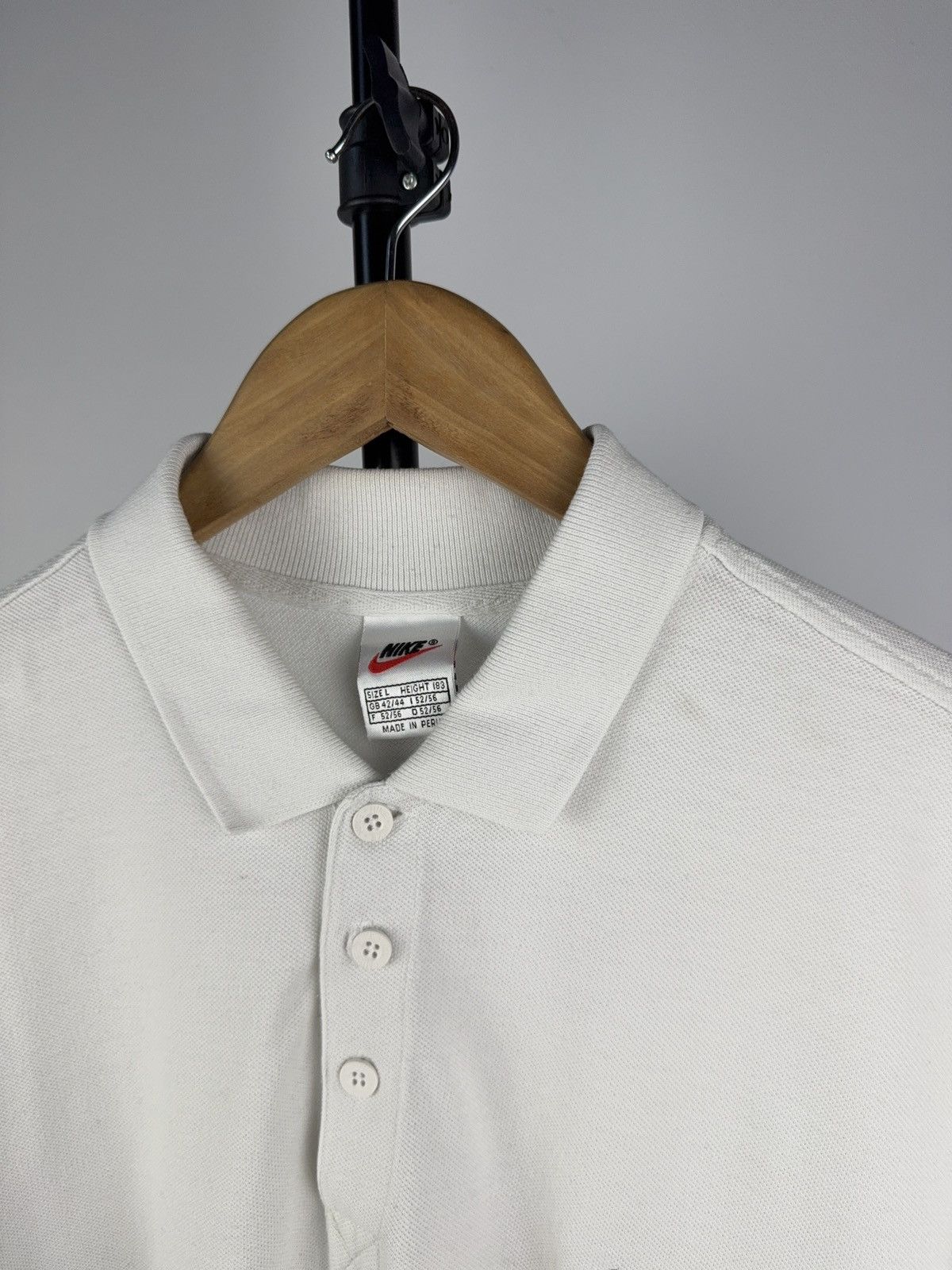 Nike × Vintage Vintage 90s Nike White Polo Shirt Swoosh Logo Made in Peru Size US L / EU 52-54 / 3 - 5 Thumbnail