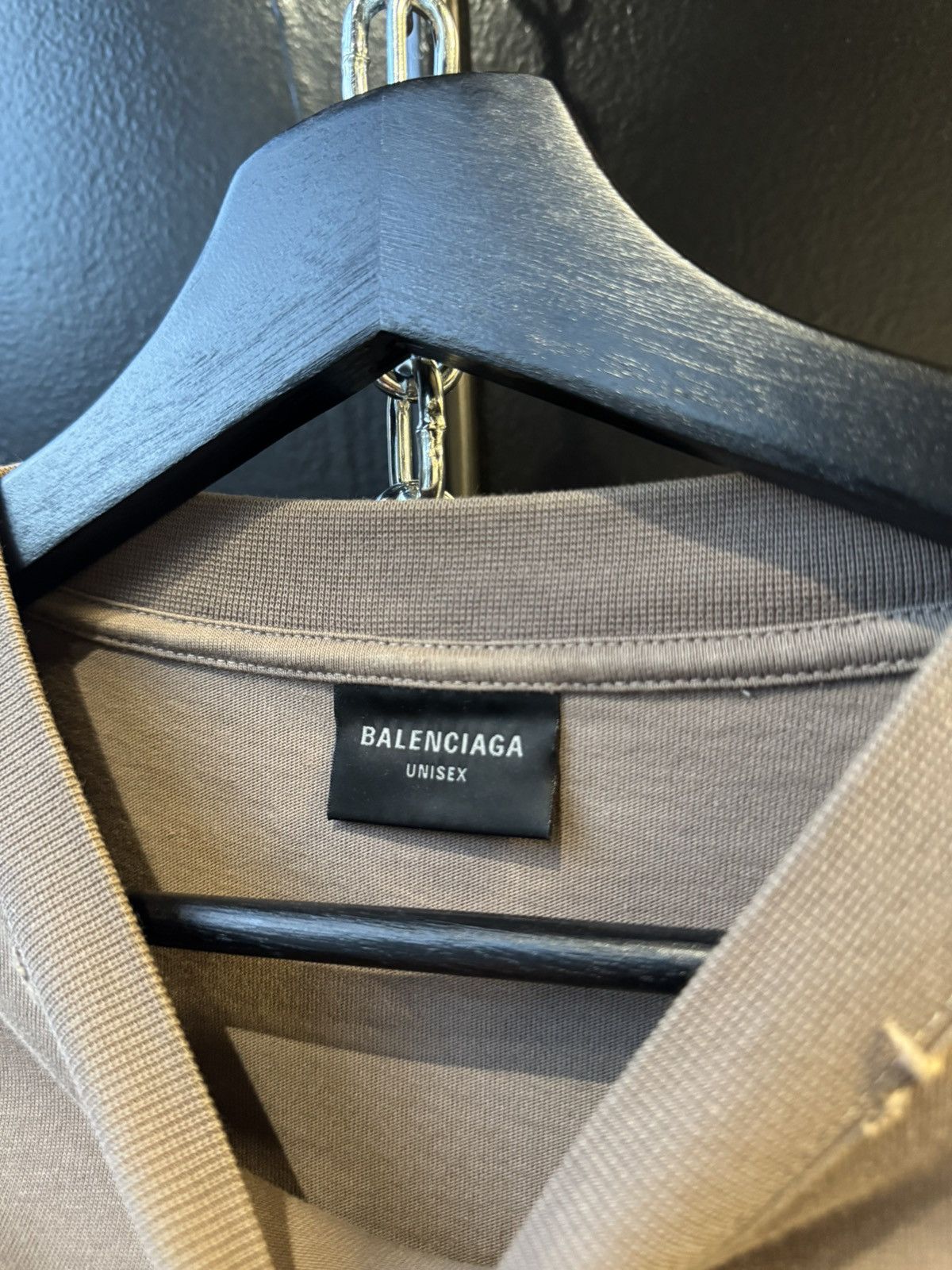 Balenciaga Balenciaga logo print taupe longsleeve Size US M / EU 48-50 / 2 - 4 Thumbnail