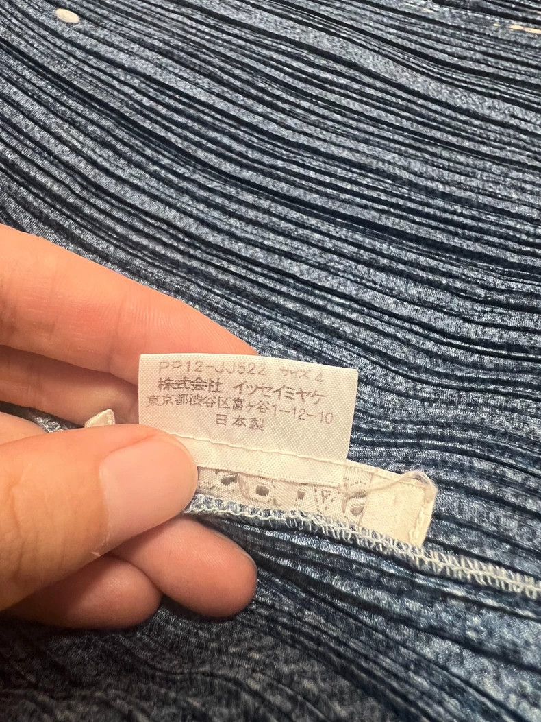 Issey Miyake Issey Miyake size:4 Blue pleated cardigan Size S / US 4 / IT 40 - 9 Thumbnail