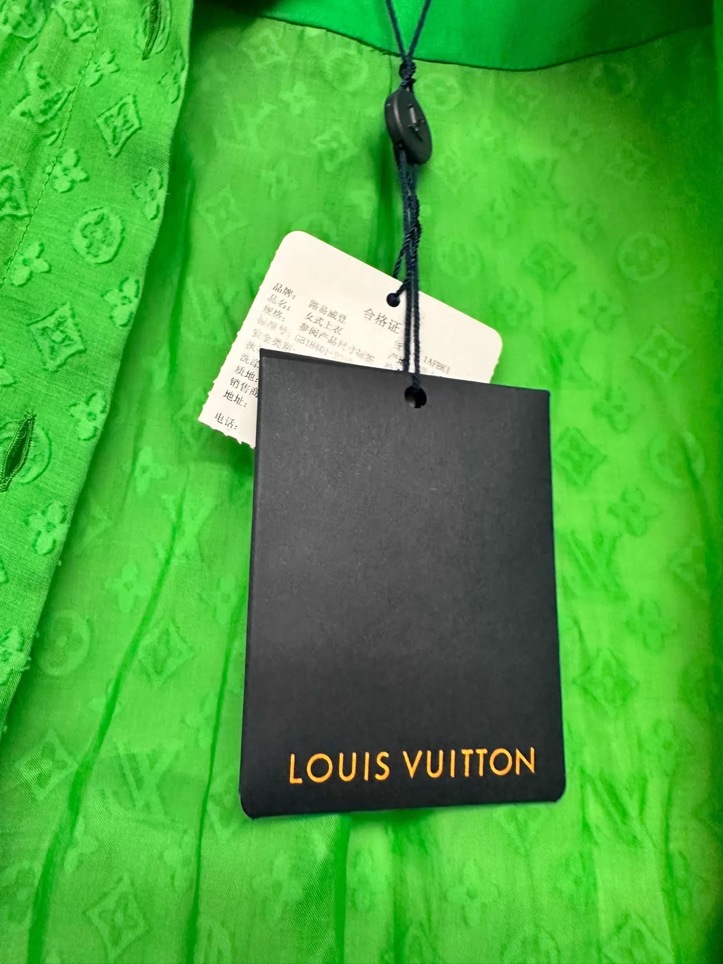 Louis Vuitton Louis Vuitton All Over Print Shirt New With Tags 40 Size M / US 6-8 / IT 42-44 - 5 Thumbnail