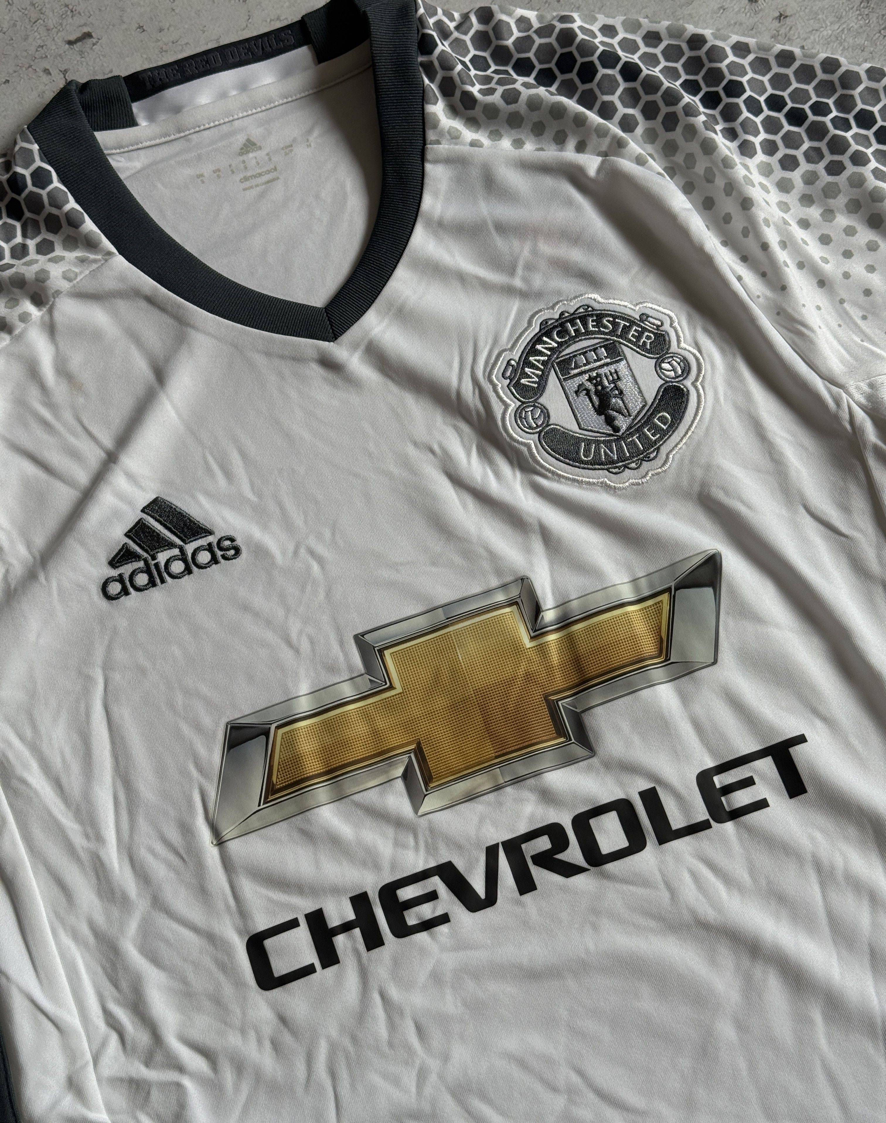 Adidas Manchester United Third 2016/17 Football Soccer Shirt Jersey Size US S / EU 44-46 / 1 - 7 Thumbnail