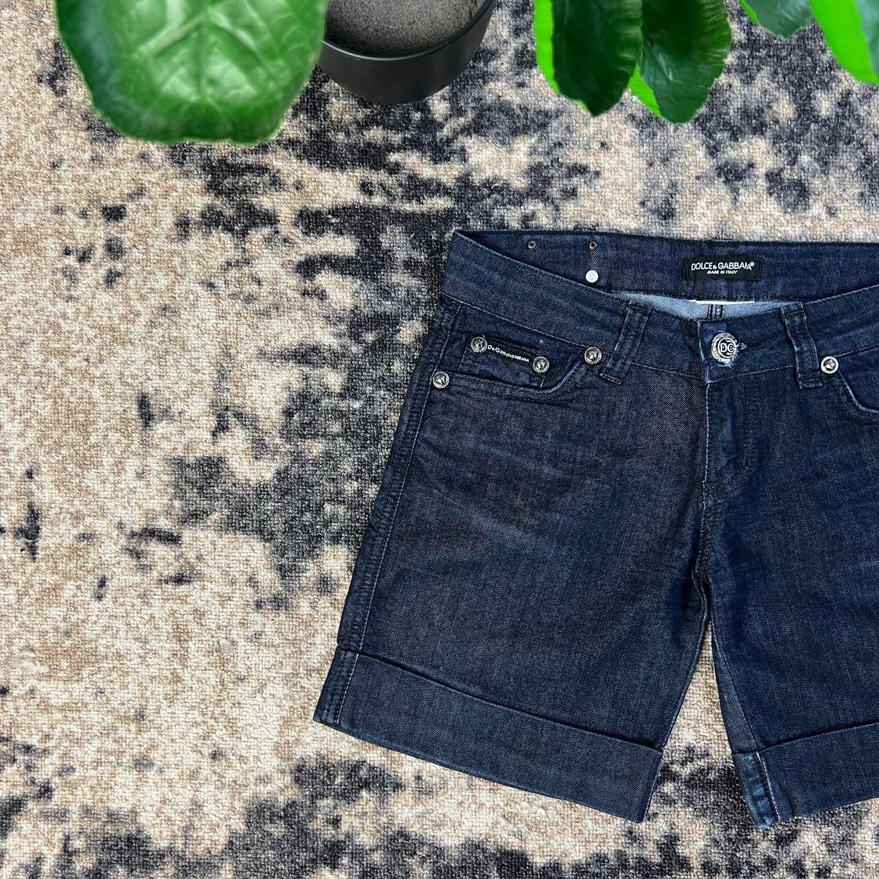 Dolce & Gabbana Dolce & Gabbana Luxury Mini Logo Denim Shorts Size 28" / US 6 / IT 42 - 4 Thumbnail