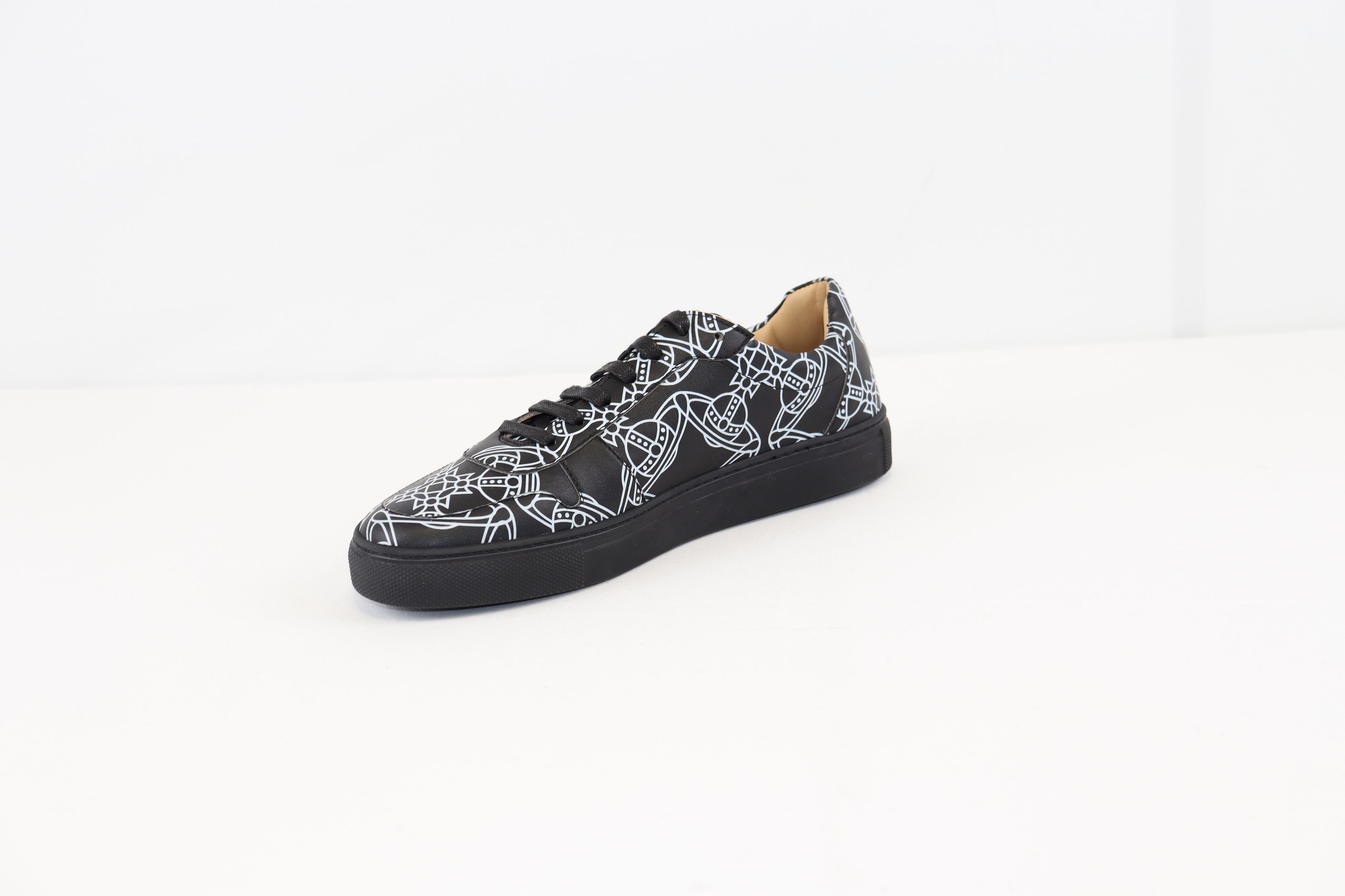 Vivienne Westwood o1rshd Crest Logo All Over Apollo Trainers in Black Size US 8 / EU 41 - 3 Thumbnail