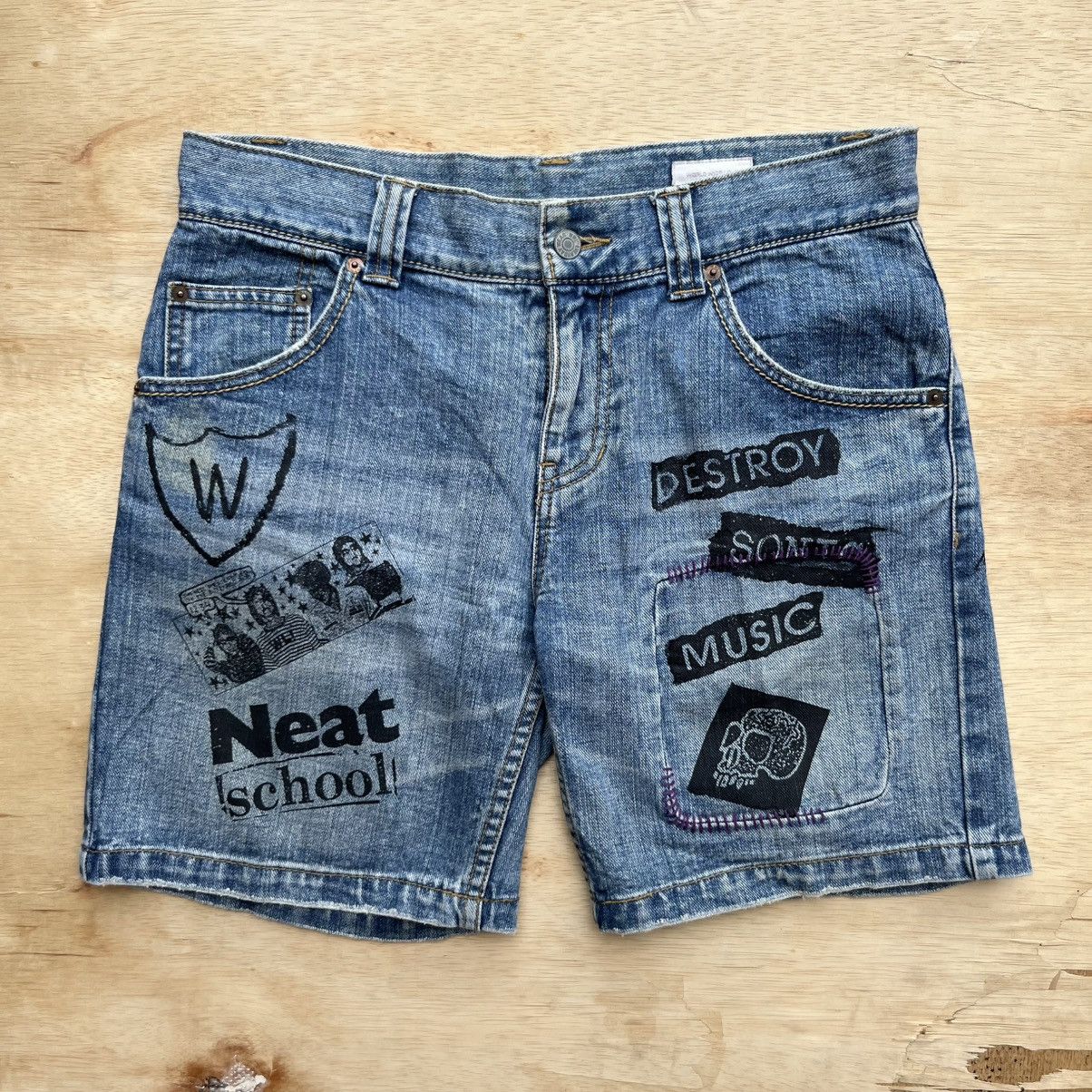 Japanese Brand WORLD WIDE LOVE EVERY DAY WEAR SHORT DENIM MAD PUNK LGB STYL Size US 33 - 3 Thumbnail