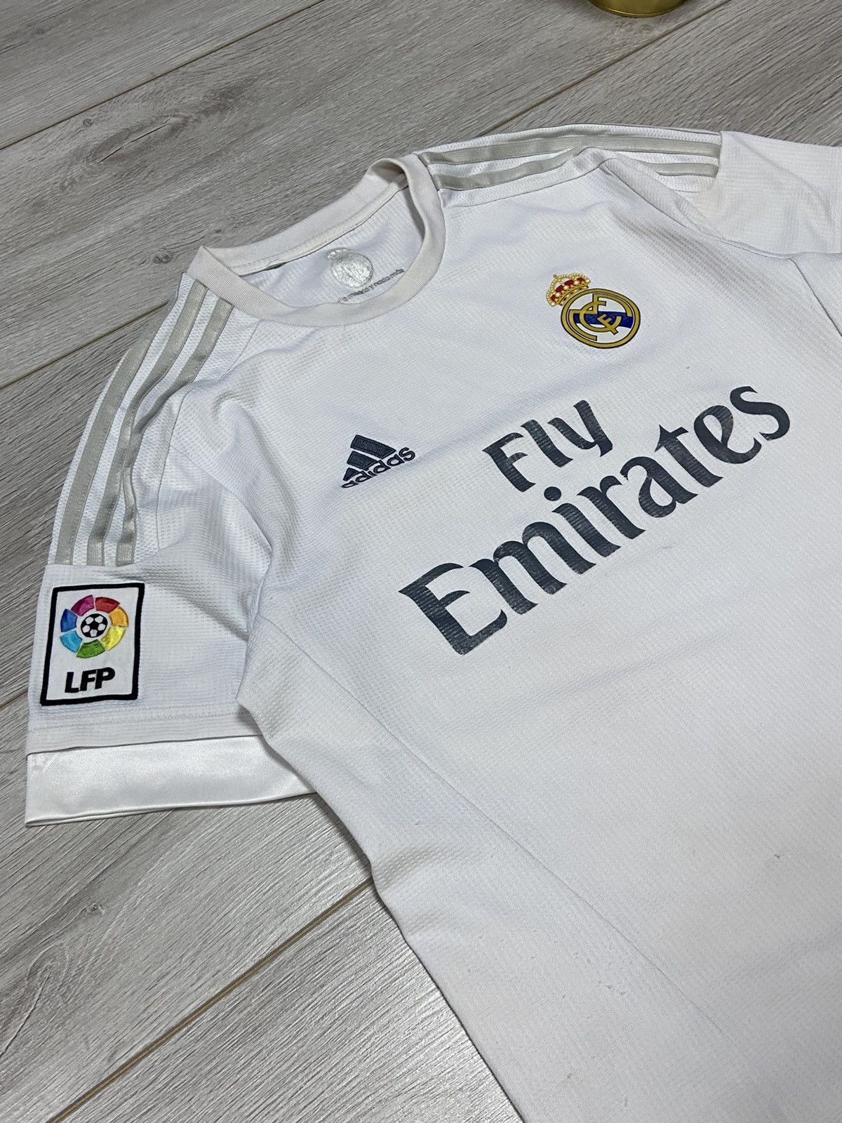 Adidas Adidas Real Madrid jersey emirates Size US M / EU 48-50 / 2 - 14 Thumbnail