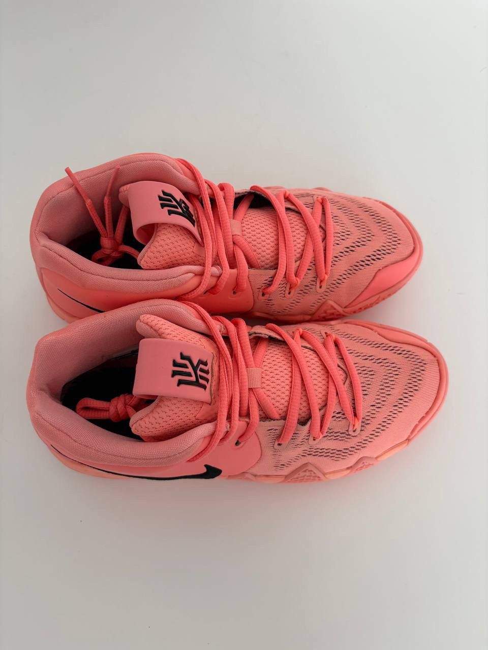 Nike Nike Kyrie 4 Atomic Pink GS Size US 5.5 / EU 38 - 2 Thumbnail