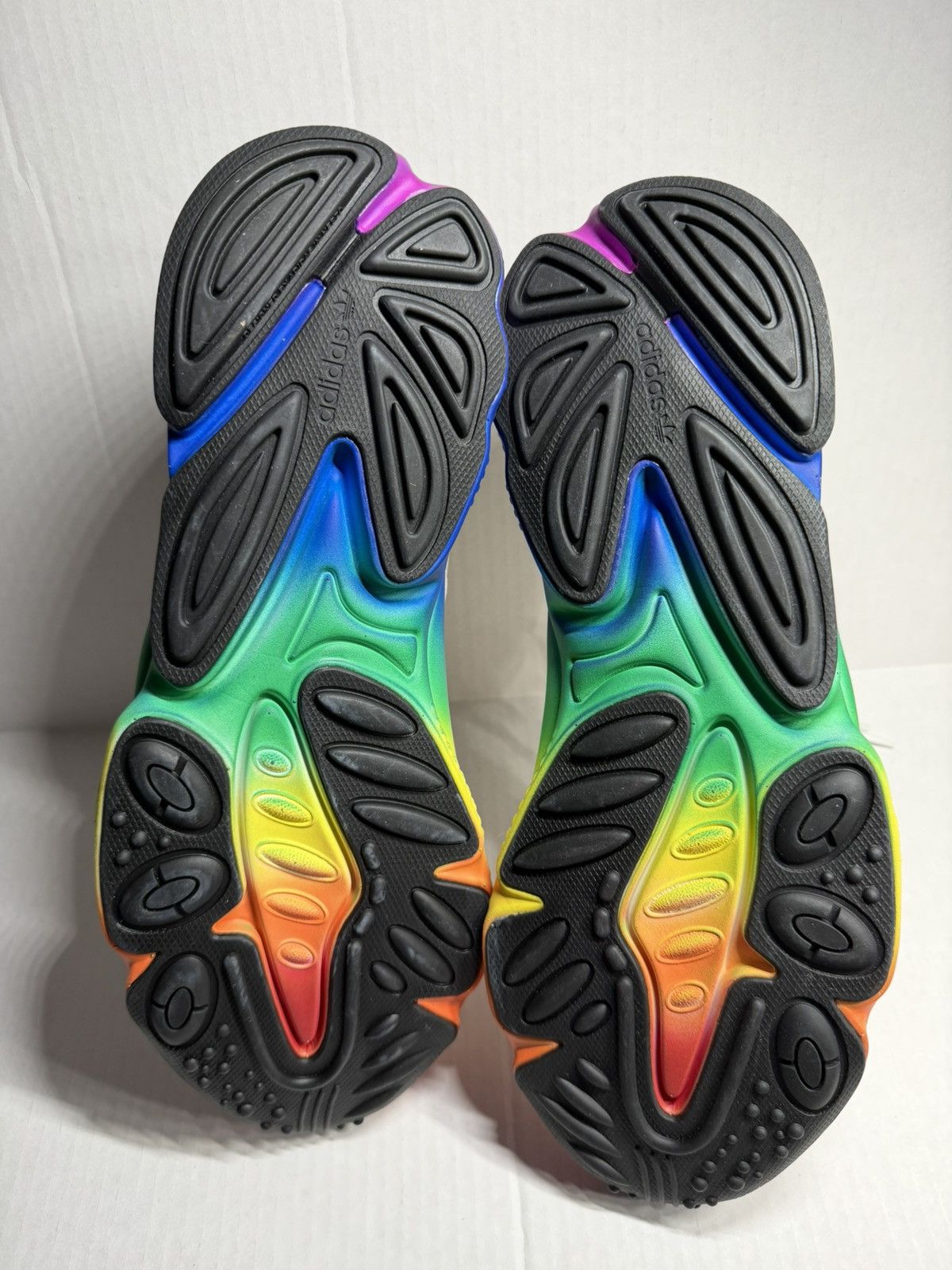Adidas Adidas Ozweego Pride EG1076 Rainbow 13M New DS No Box Size US 13 / EU 46 - 4 Thumbnail