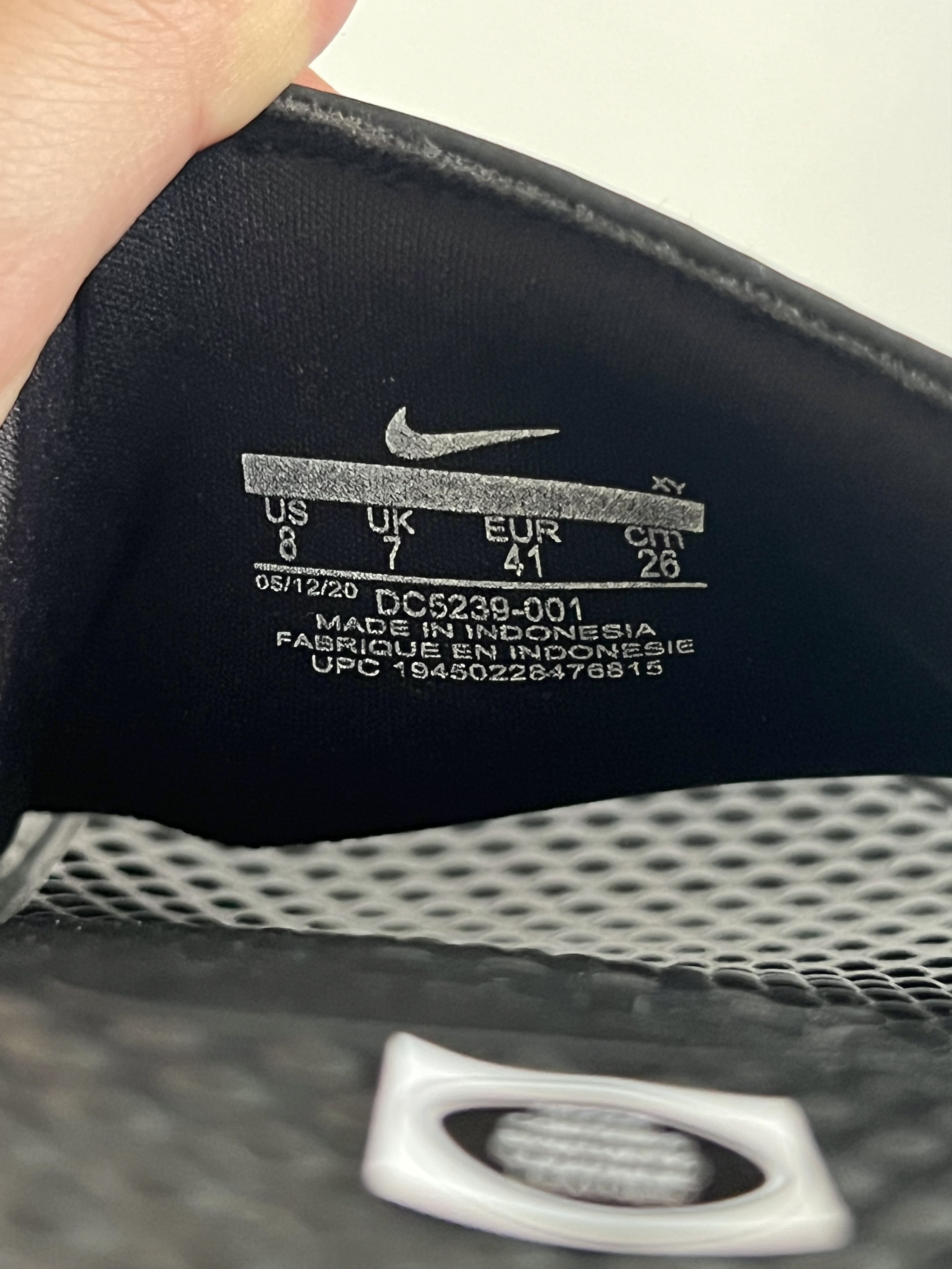 Nike × Stussy Size 8 - Nike x Stüssy Benassi Slide Black Suede Rubber(NEW) Size US 8 / EU 41 - 5 Thumbnail