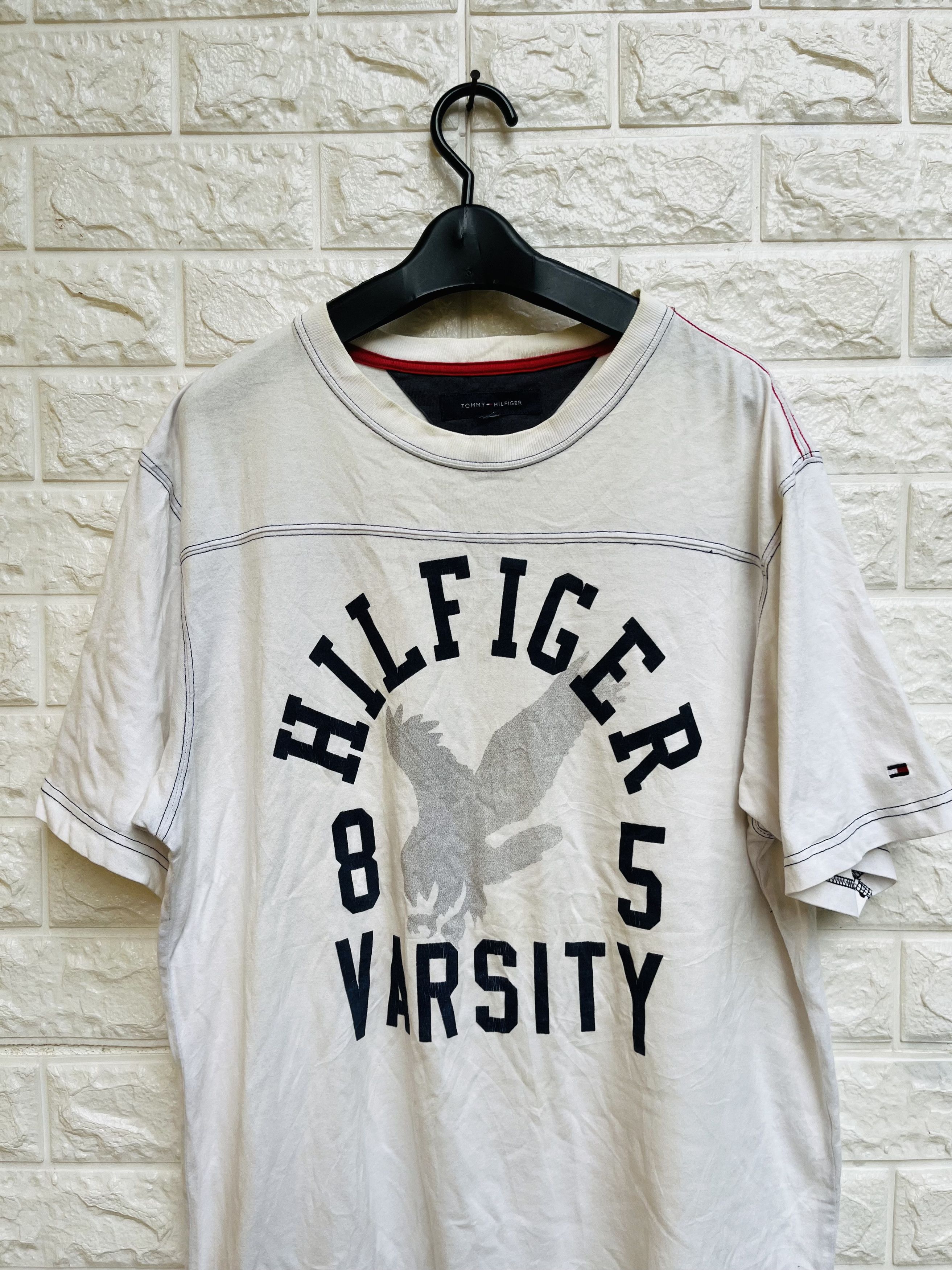 Vintage Tommy Hilfiger Streetwear Fashion Style Shirt