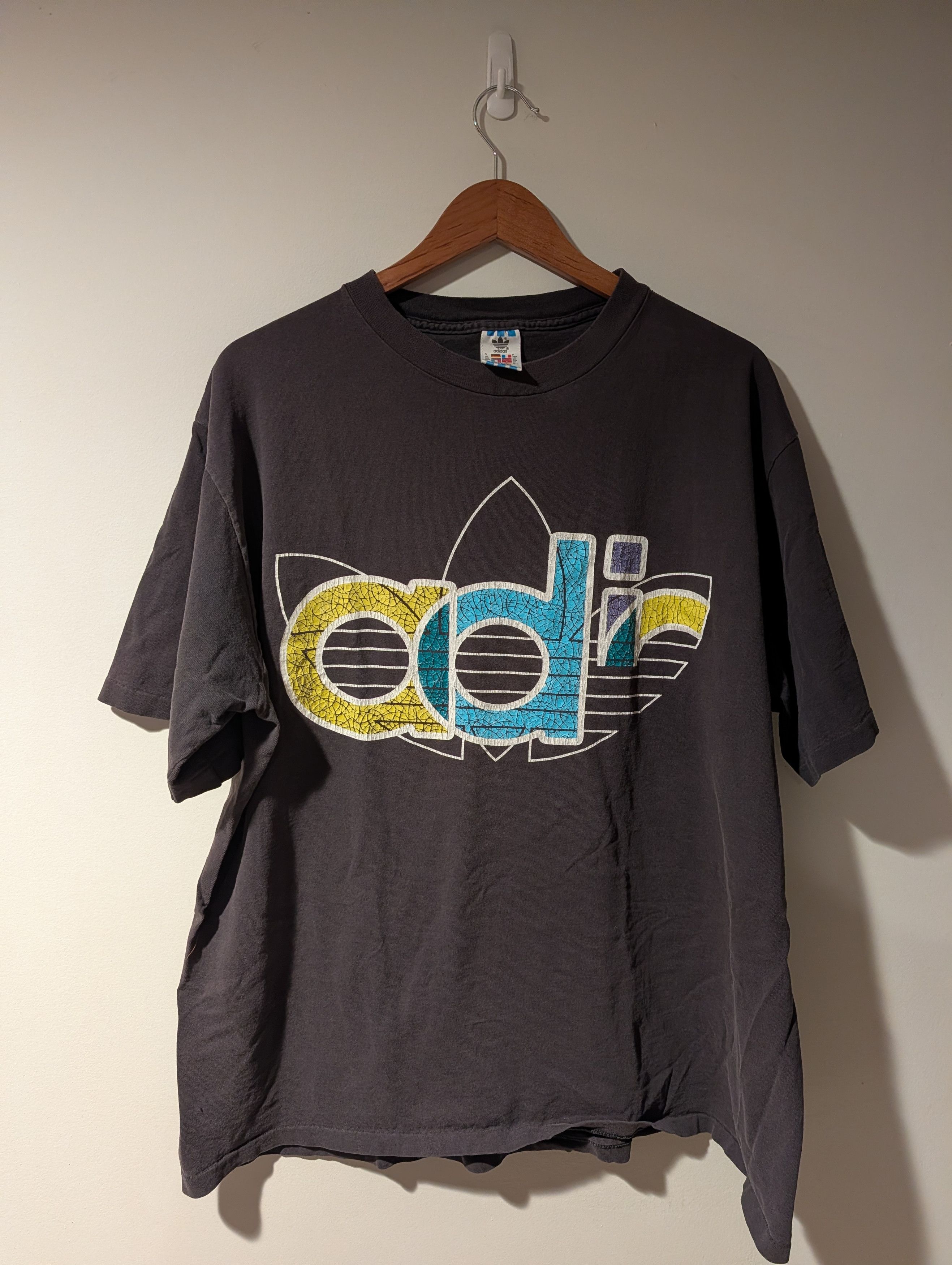 Adidas VTG 90s Adidas Abstract Logo T-Shirt Trefoil Made USA XL Size US XL / EU 56 / 4 - 1 Thumbnail