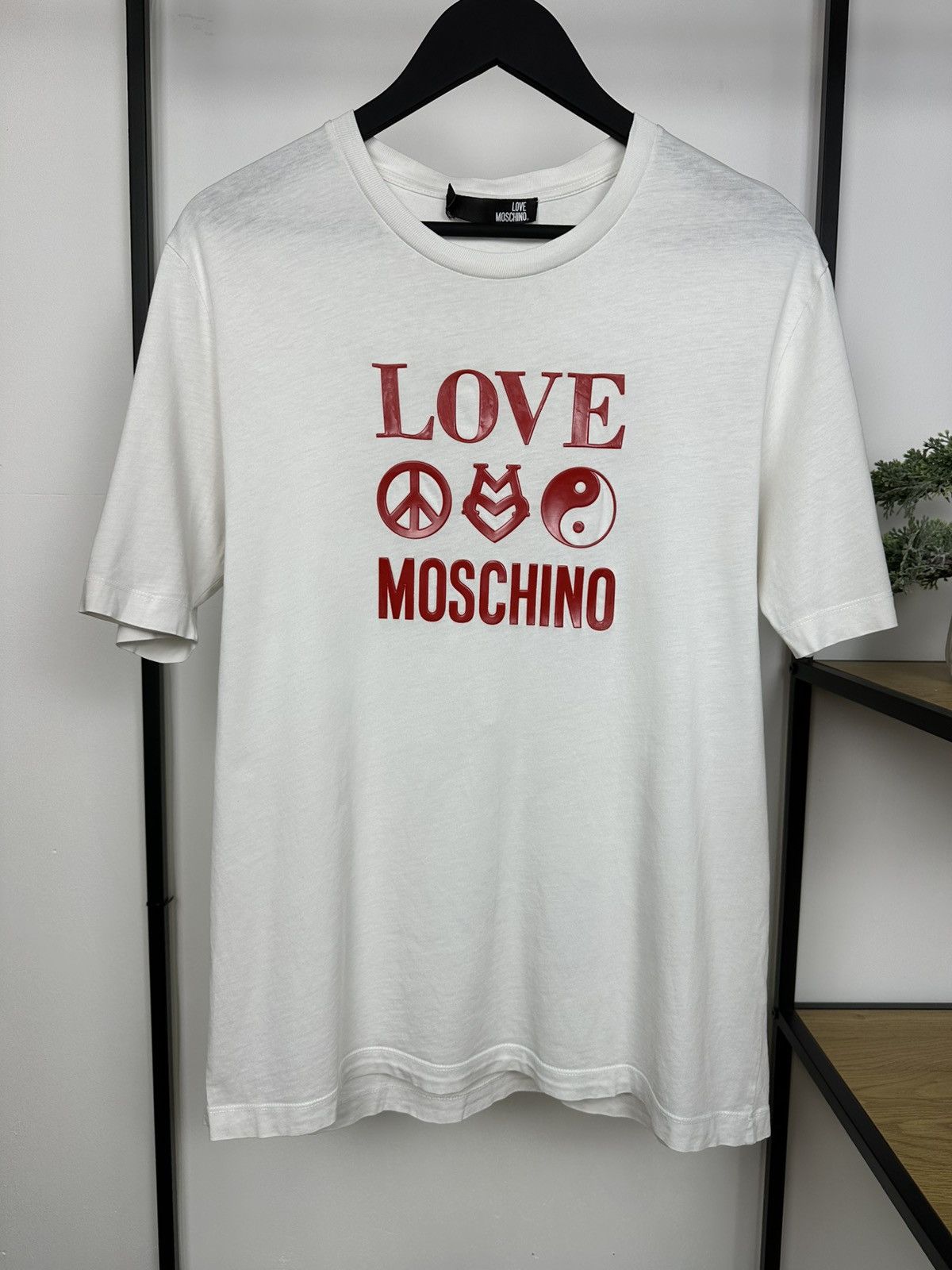 Other Love Moschino T-shirt White Logo Men’s L Luxury Styled Size US L / EU 52-54 / 3 - 1 Thumbnail