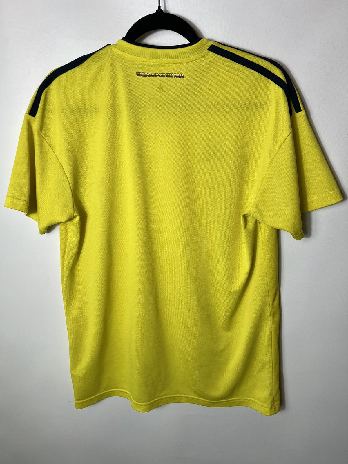 Adidas Vintage 2017 Adidas Columbia Soccer football home jersey Size US M / EU 48-50 / 2 - 12 Thumbnail