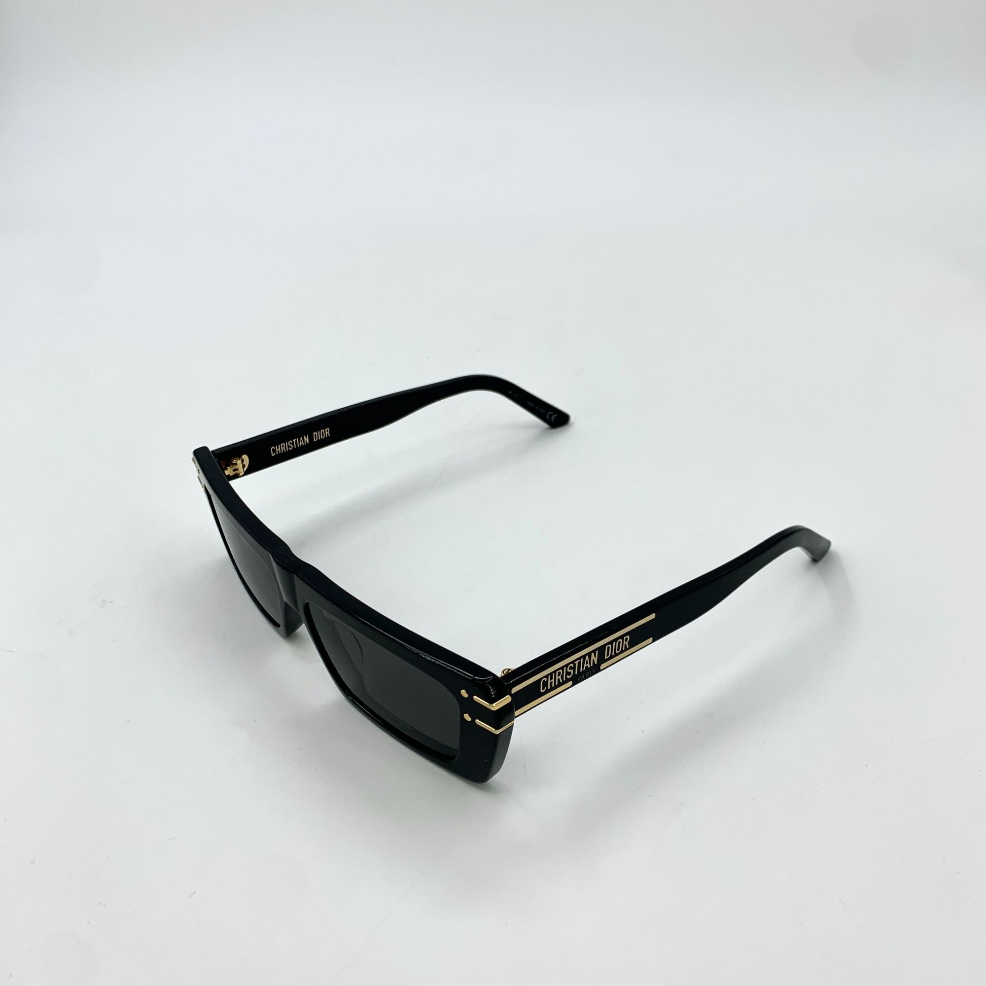 Dior Christian Dior Black & Gold Rectangular Sunglasses With Case Size ONE SIZE - 1 Thumbnail