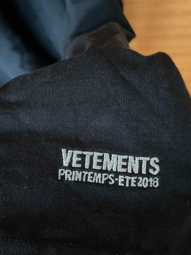 Vetements Vetements Tommy Collab Fake Two-Piece Hoodie Size S Size US S / EU 44-46 / 1 - 2 Thumbnail