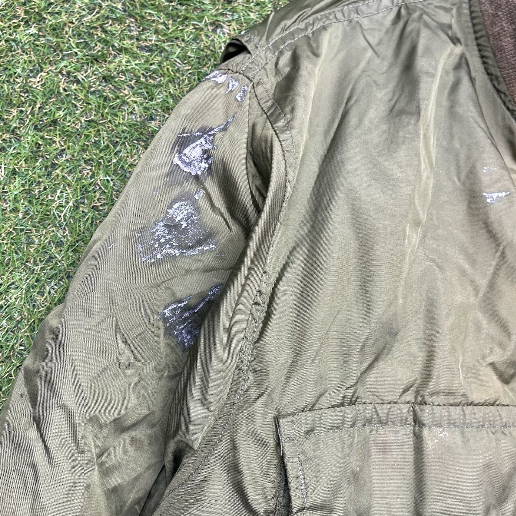 Vintage VINTAGE US Navy Marines G-8 WEP Flight Bomber Jacket 44 R Scovill Distressed Land Manufacturing Inc Men Navy Green Nylon Zip Size US S / EU 44-46 / 1 - 4 Thumbnail