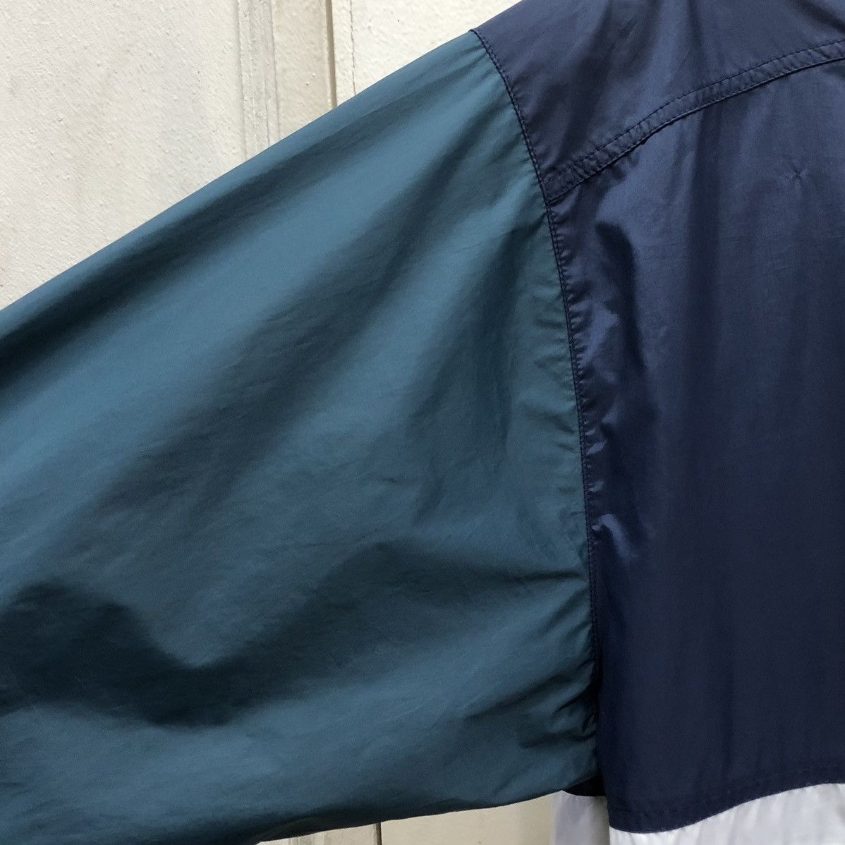 Nike VINTAGE 90S NIKE EMBROIDERY LOGO WINDBREAKER JACKET Size US L / EU 52-54 / 3 - 12 Thumbnail