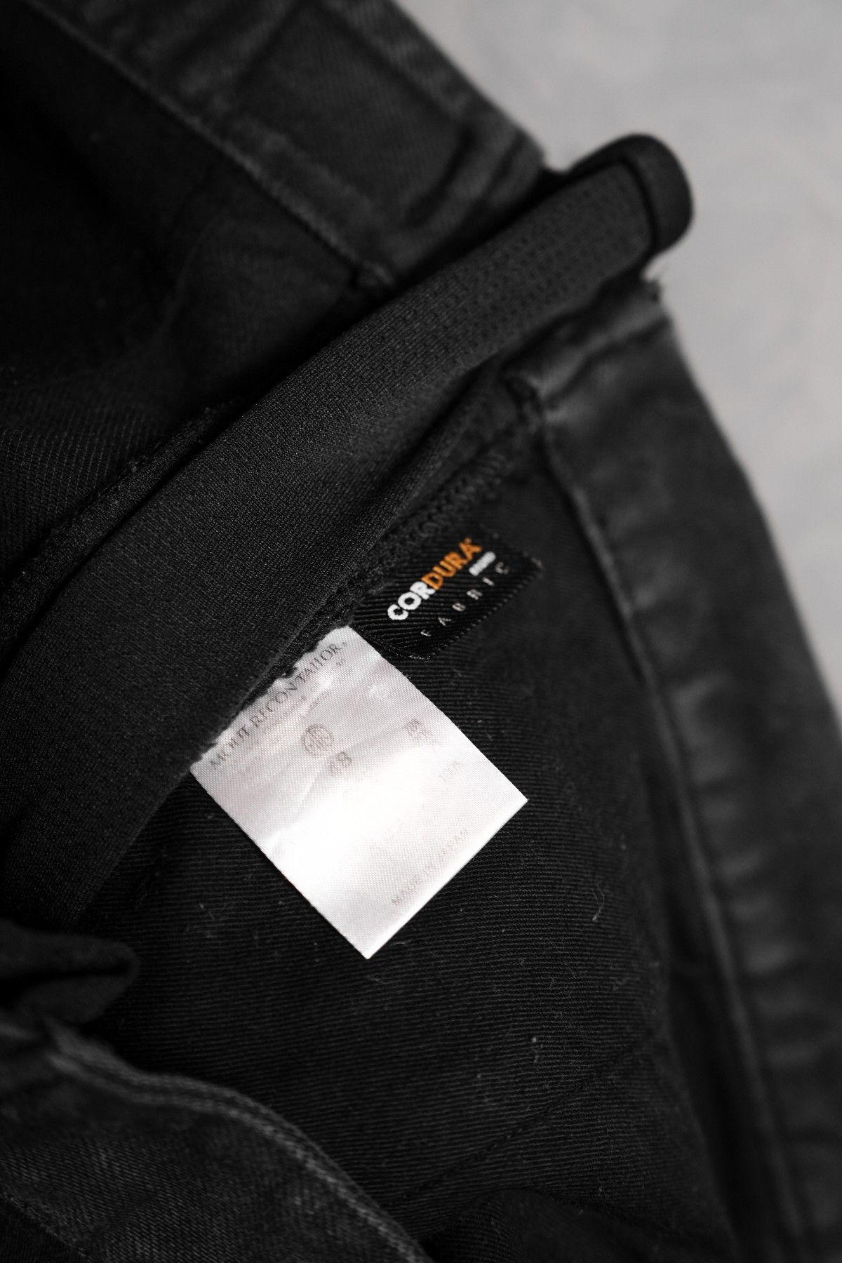 Japanese Brand MOUT RECON TAILOR Wlid Things Jet Black Denim Shell Short Size US 35 - 7 Thumbnail