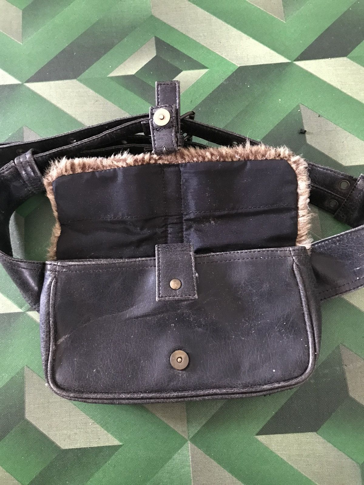 Japanese Brand Vibtage Leather Pouch Bag Size ONE SIZE - 2 Thumbnail