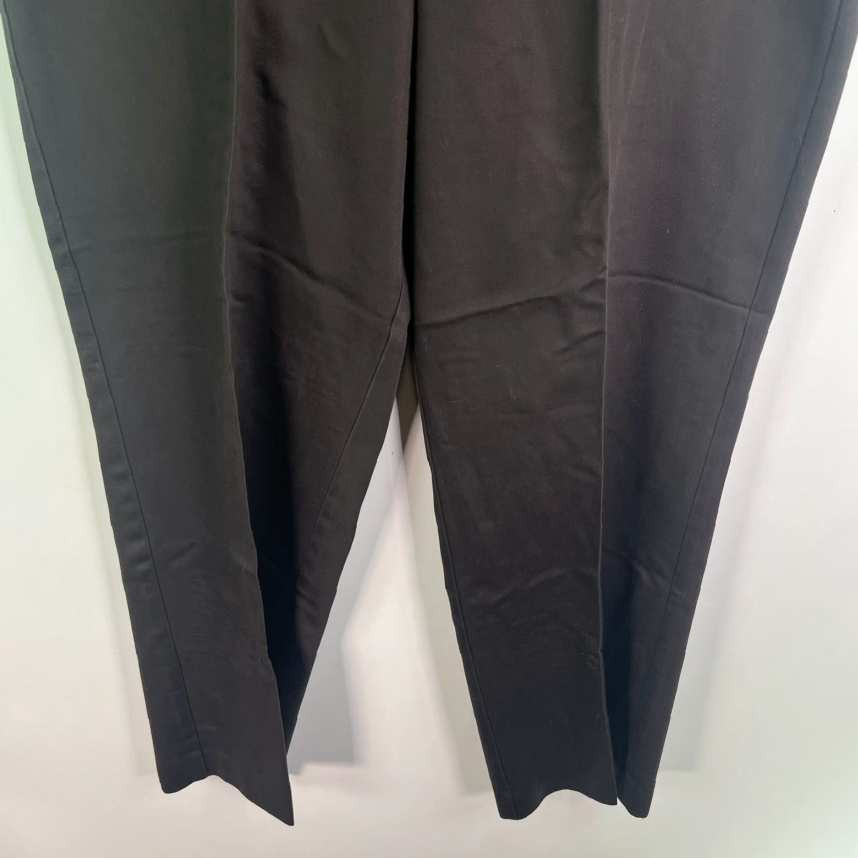 Dockers DOCKERS Pant Khakis Relaxed Mens 38 Gray 30 Inseam Cotton Canvas High Rise Flat Front Pockets Slimming Stretch City Preppy Work To Weekend Size US 38 / EU 54 - 3 Thumbnail