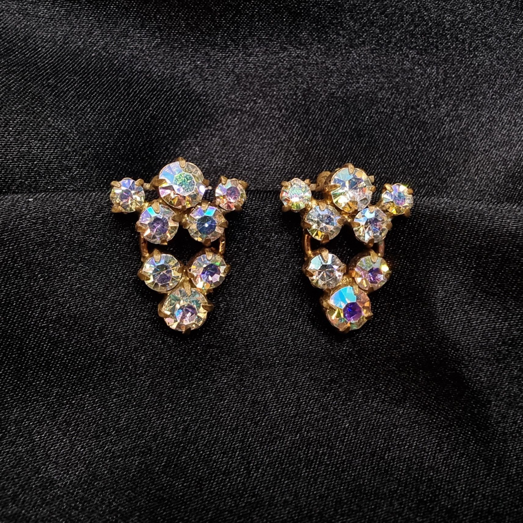 Vintage Vintage 1960s Austria Signed Aurora Borealis Rhinestone Clip Size ONE SIZE - 1 Thumbnail