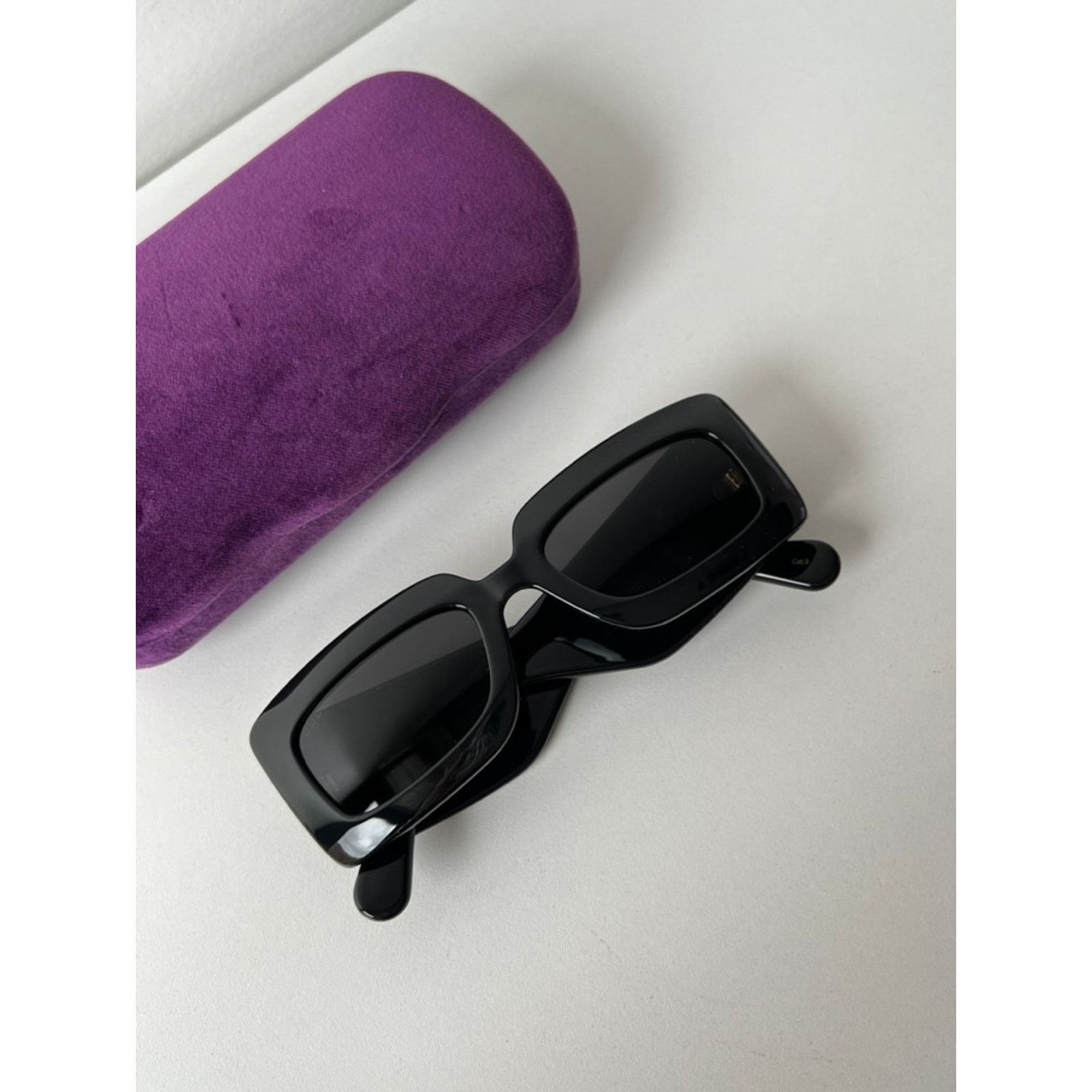 Gucci NEW Gucci GG0811S Black Scalloped Arm Sunglasses Size ONE SIZE - 4 Thumbnail