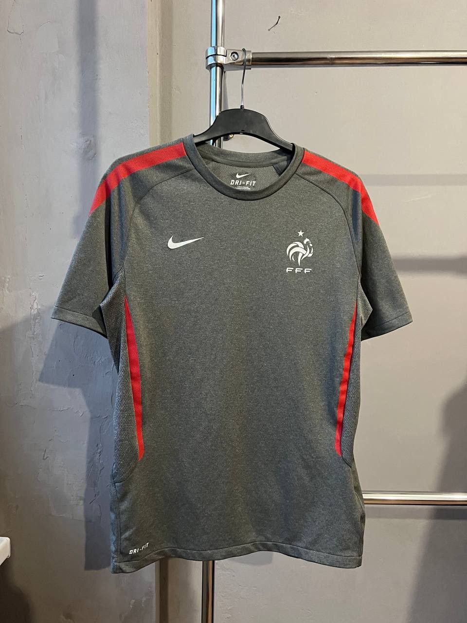 Nike 2011/12 FRANCE TEAM TRAINING SOCCER JERSEY FOOTBALL SHIRT L Size US L / EU 52-54 / 3 - 2 Thumbnail