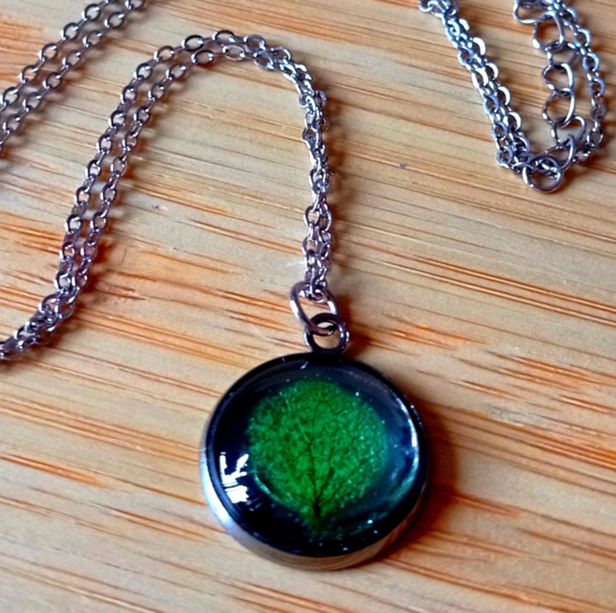 Designer × Japanese Brand × Vintage Stunning Tiny Tree Of Life Natural Leaf Silver Necklace RARE Size ONE SIZE - 5 Thumbnail