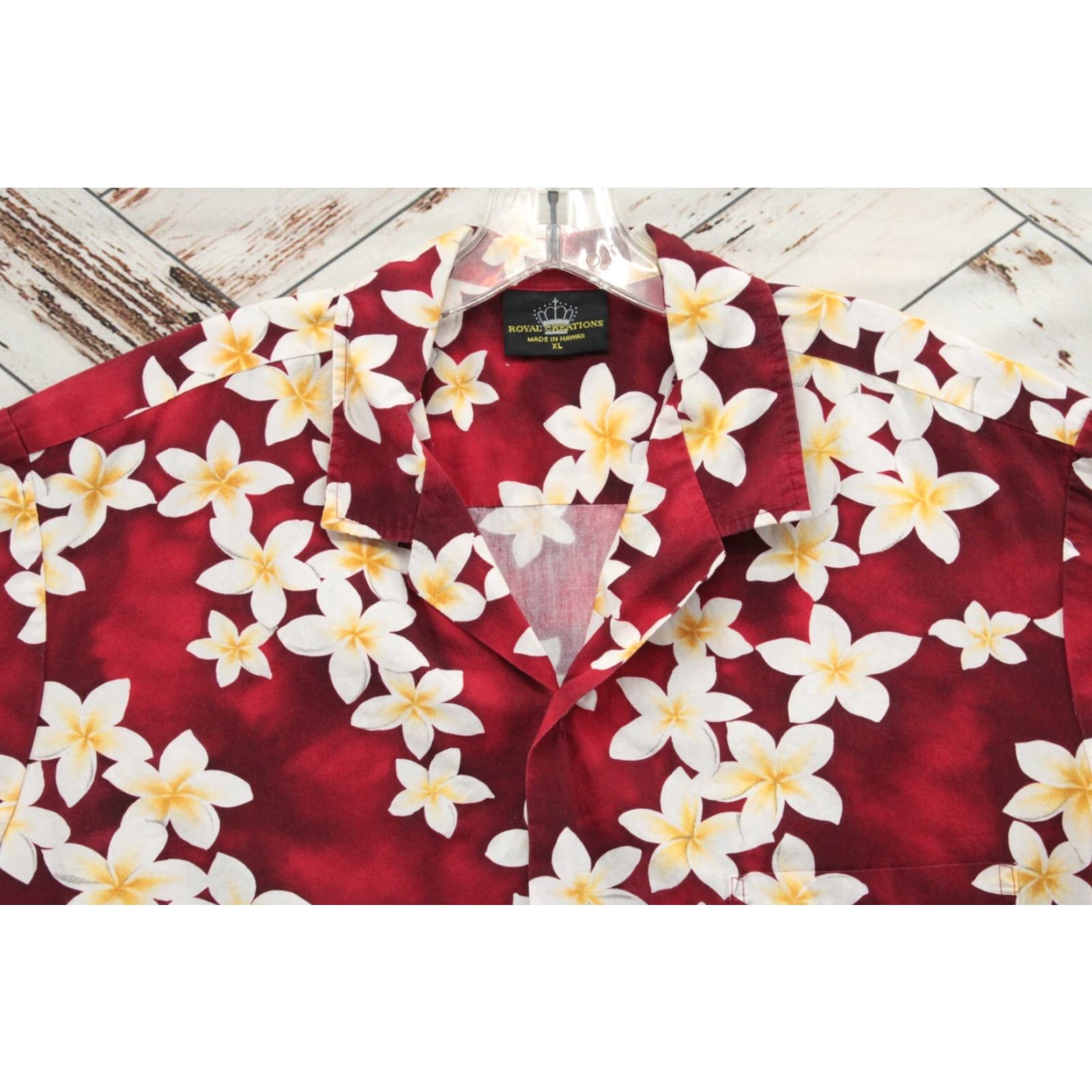 Vintage VINTAGE Royal Creations Camp Shirt Men XL Red Floral Short Sleeve Aloha Hawaiian Beach 70s 80s Mens Size US XL / EU 56 / 4 - 2 Thumbnail